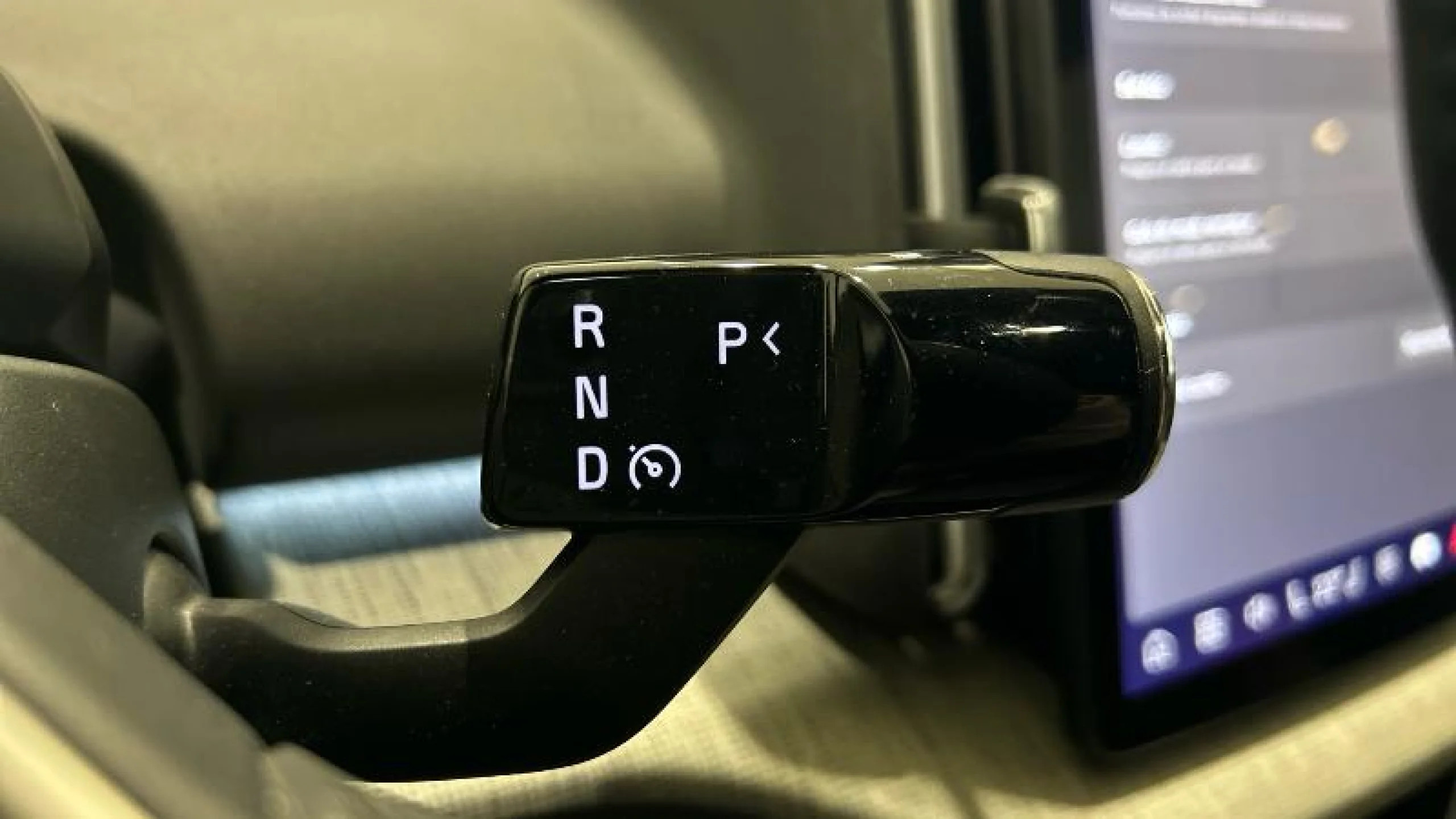 VOLVO EX30 SINGLE MOTOR EXTENDED RANGE PLUS AUTO - Foto 15