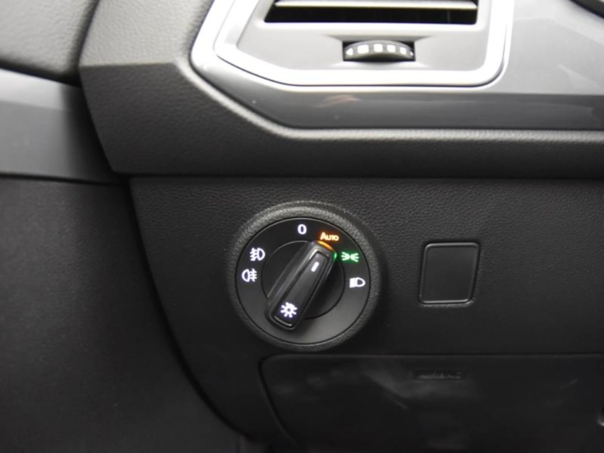 SEAT ATECA 2.0 TDI 110KW (150CV) DSG STYLE GO M - Foto 18