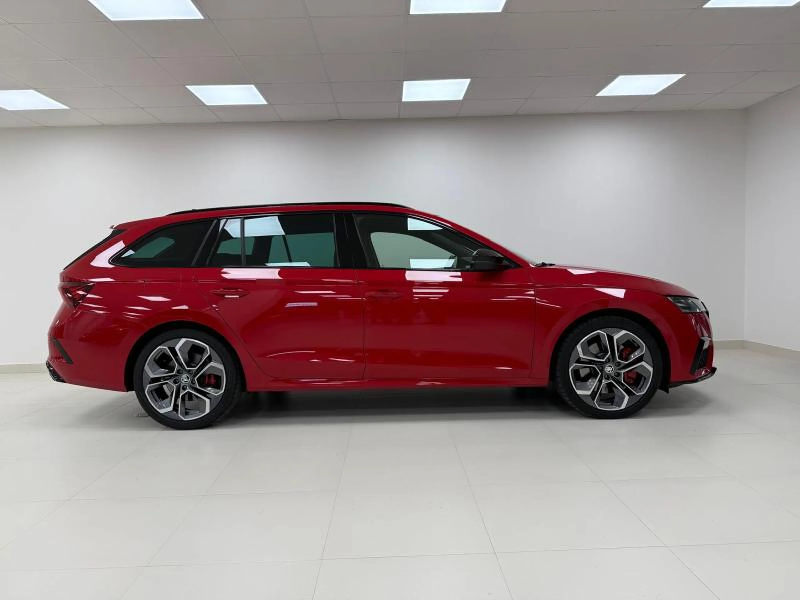 SKODA OCTAVIA COMBI 2.0 TSI 180KW (245CV) DSG RS PLUS - Foto 2