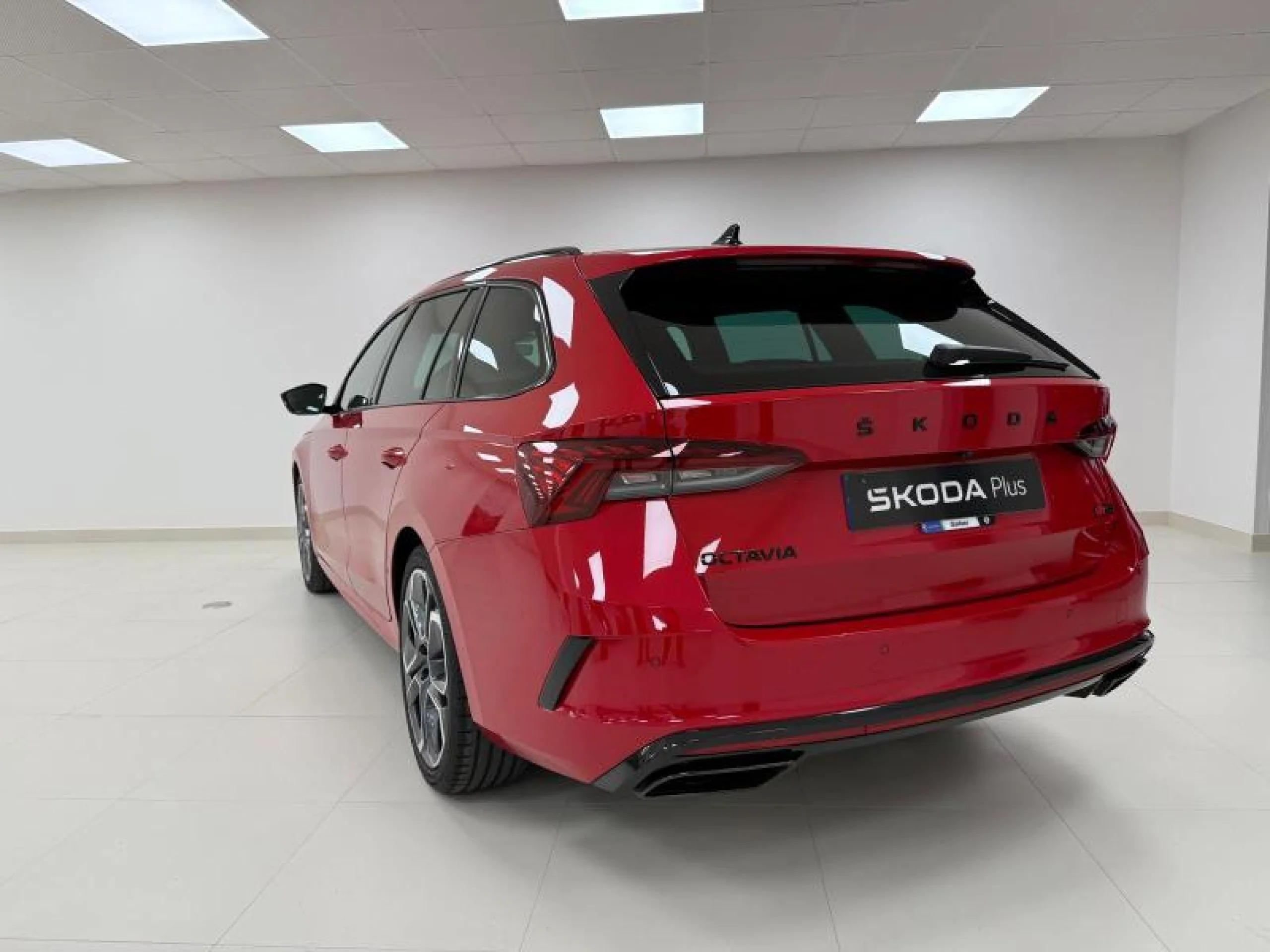 SKODA OCTAVIA COMBI 2.0 TSI 180KW (245CV) DSG RS PLUS - Foto 3