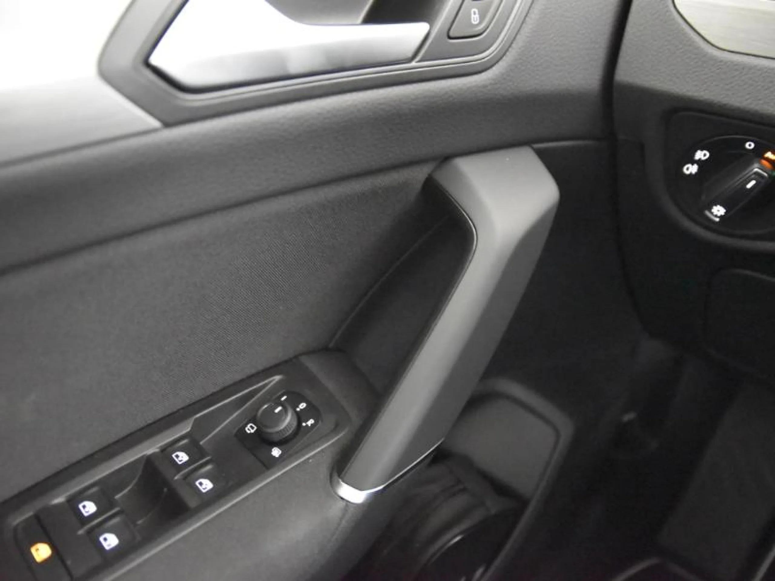 VOLKSWAGEN TOURAN TOURAN M S 2.0 TDI 110 KW (150 CV)  AUTOM TICO DSG 7 VEL. - Foto 18