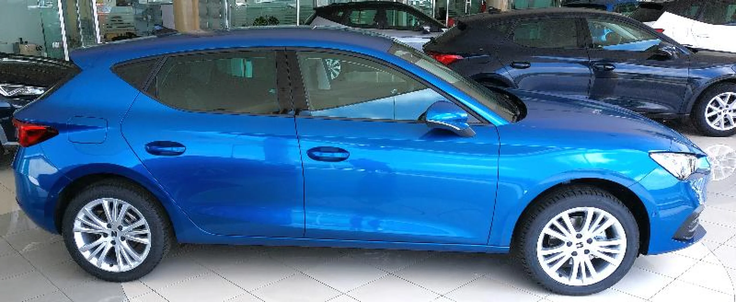 SEAT NUEVO LEON 1.5 ETSI 110KW DSG S&S STYLE SPECIAL ED - Foto 2