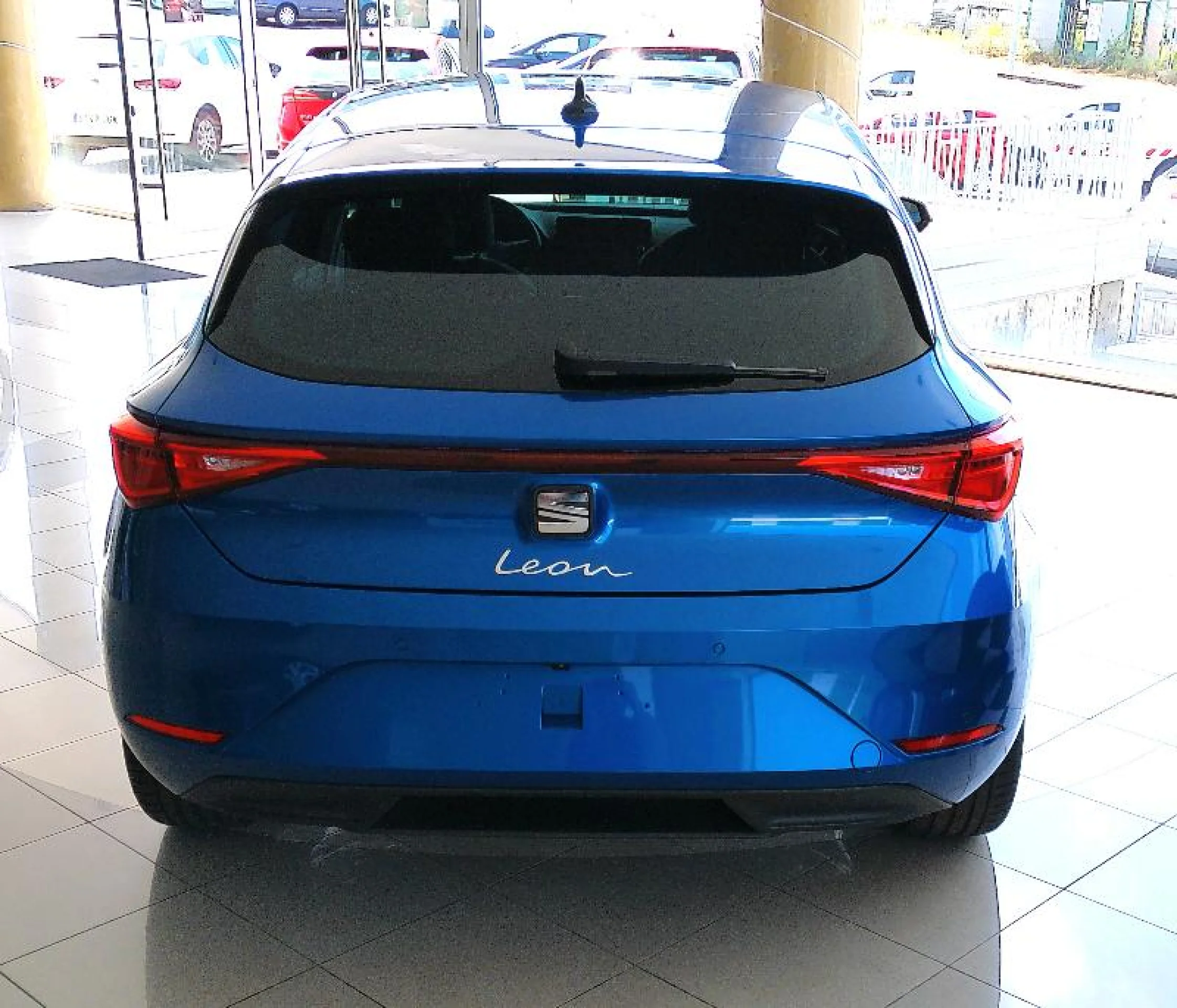 SEAT NUEVO LEON 1.5 ETSI 110KW DSG S&S STYLE SPECIAL ED - Foto 3