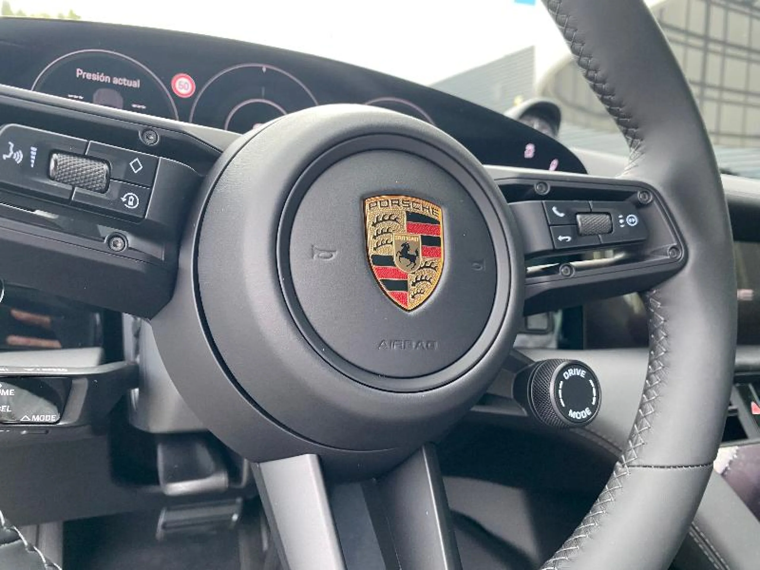 PORSCHE TAYCAN 4S - Foto 35