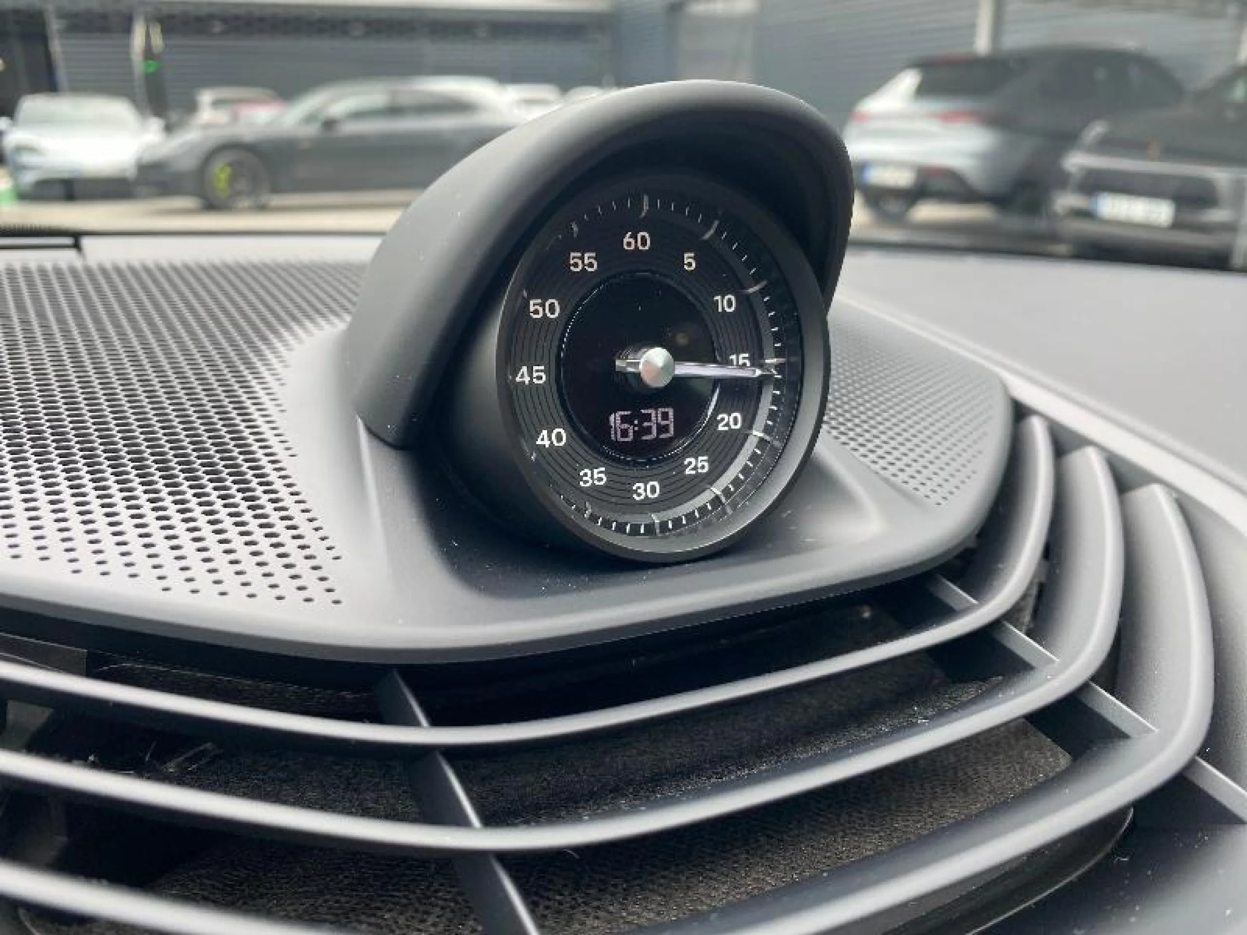 PORSCHE TAYCAN 4S - Foto 36