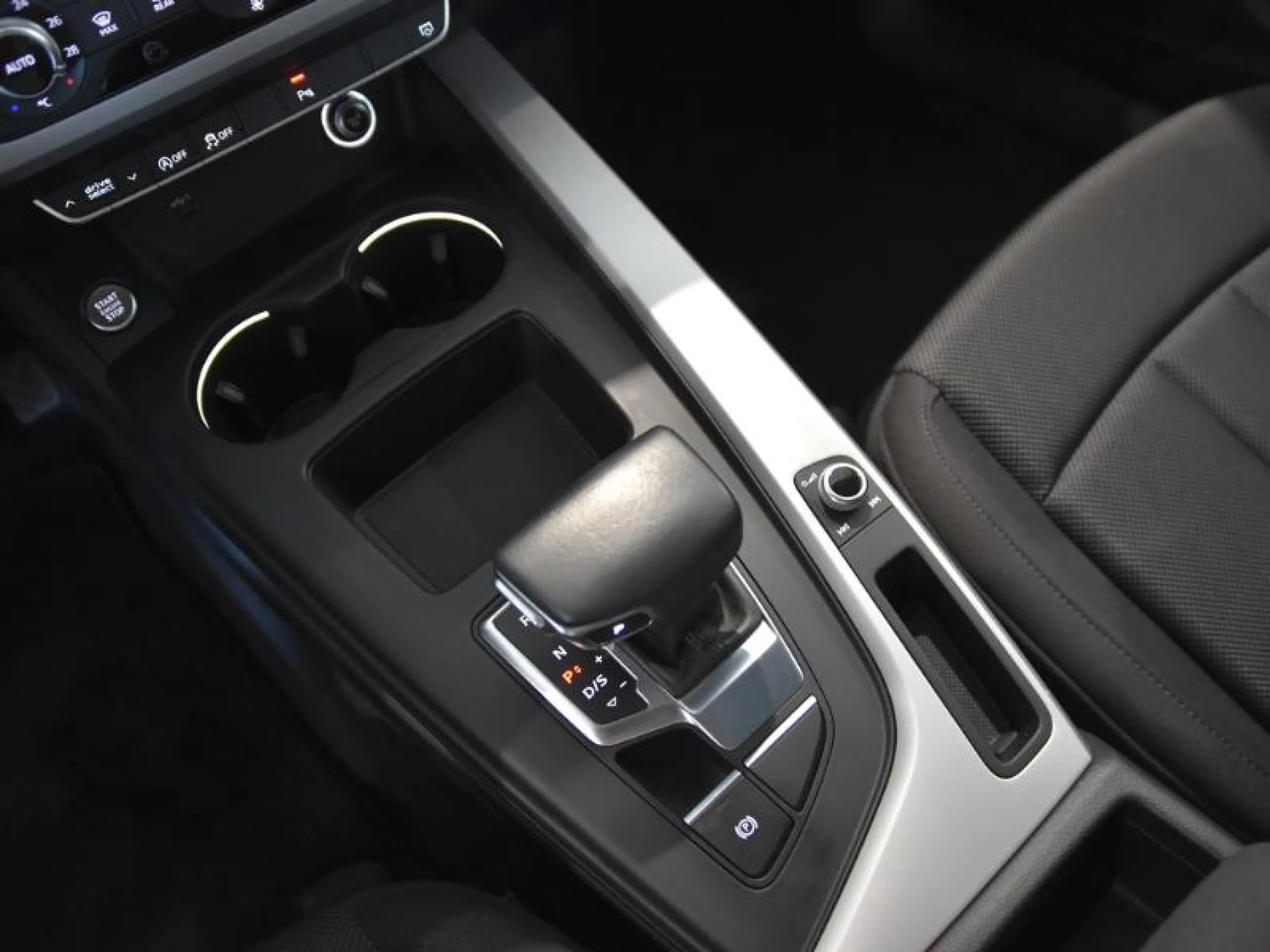 AUDI A4 AVANT ADVANCED 30 TDI 100KW S TRONIC - Foto 10