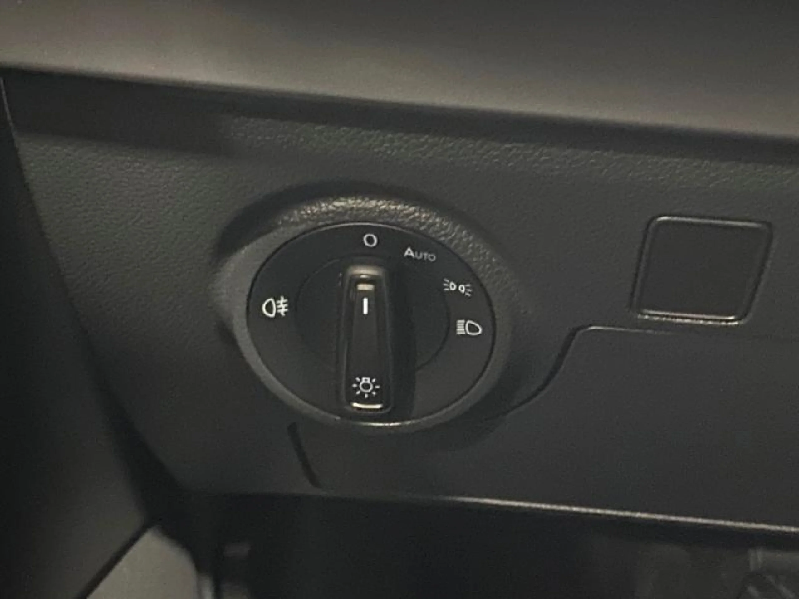 SEAT ARONA 1.0 TSI 85KW (115CV) FR SPECIAL EDITION - Foto 9