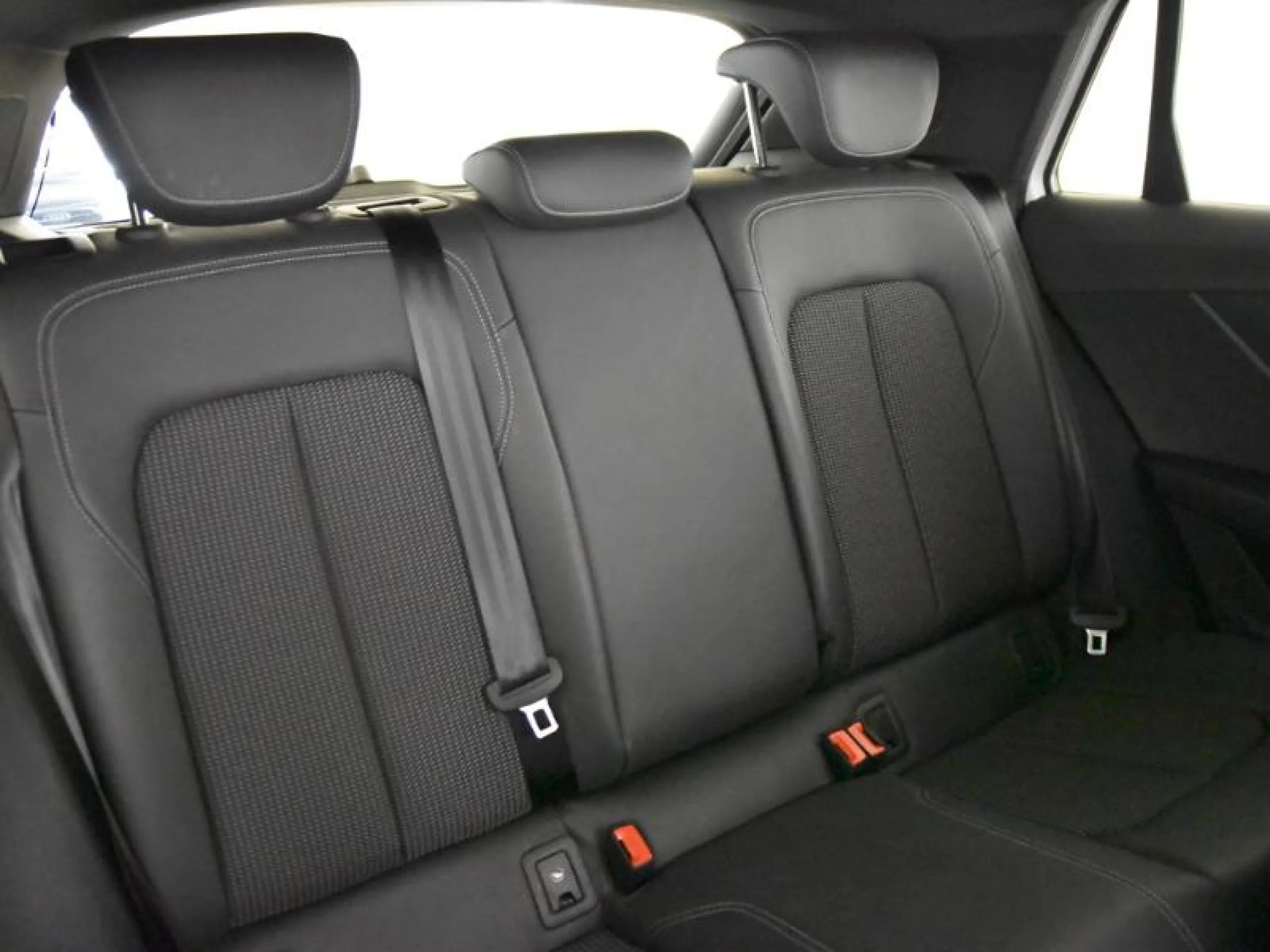 AUDI Q2 ADRENALIN 35 TDI 110KW (150CV) S TRONIC - Foto 6