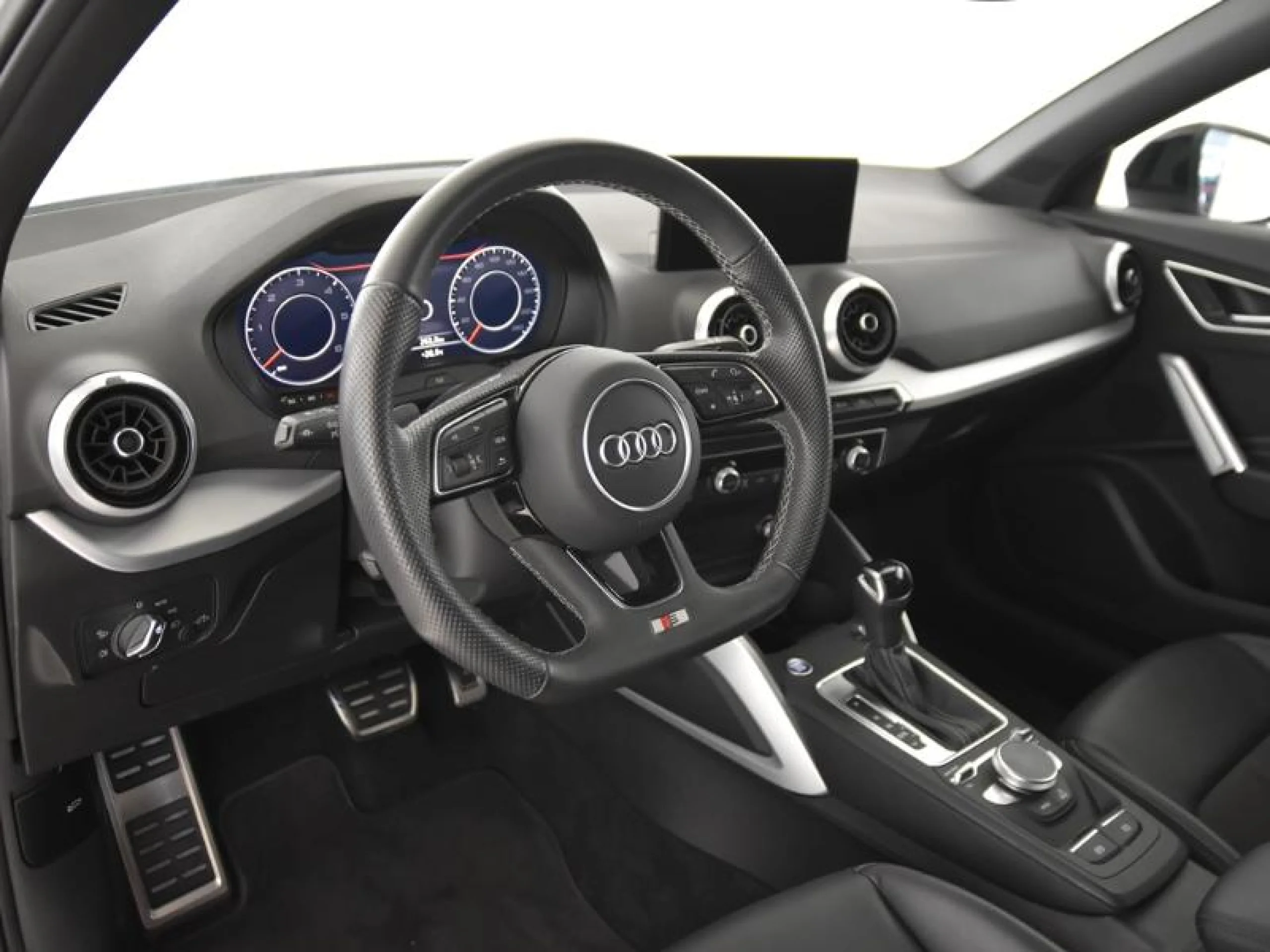 AUDI Q2 ADRENALIN 35 TDI 110KW (150CV) S TRONIC - Foto 11