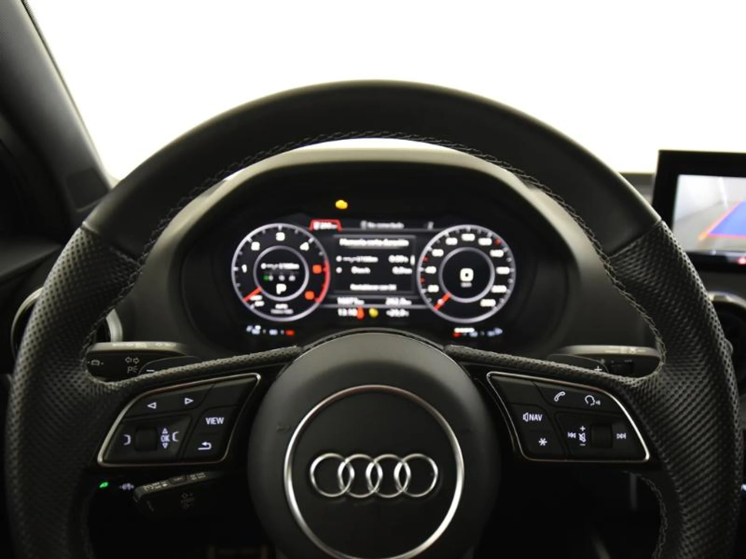 AUDI Q2 ADRENALIN 35 TDI 110KW (150CV) S TRONIC - Foto 16