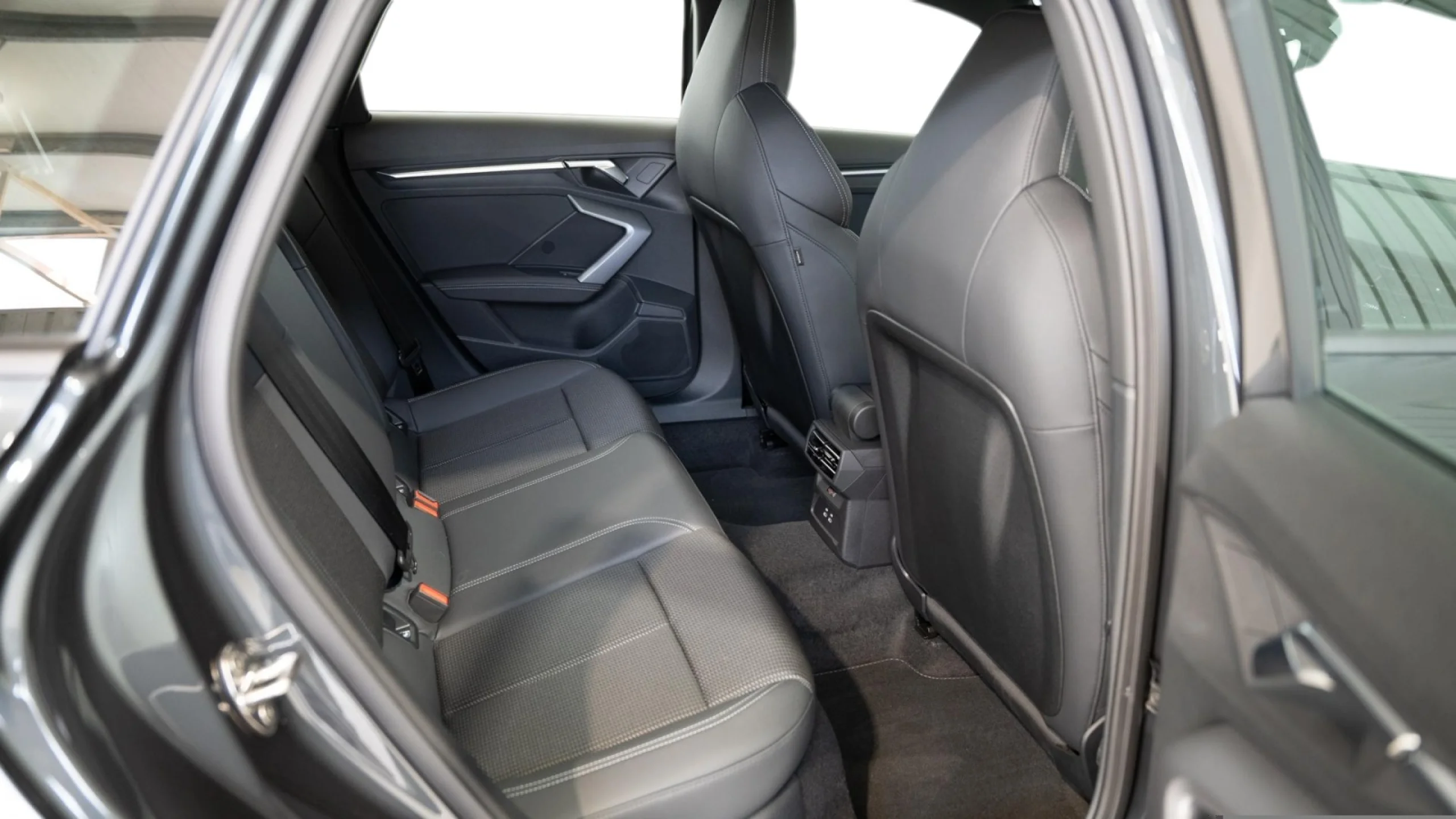 AUDI A3 ALLSTREET GENUINE 35 TDI 110KW S TRONIC - Foto 8