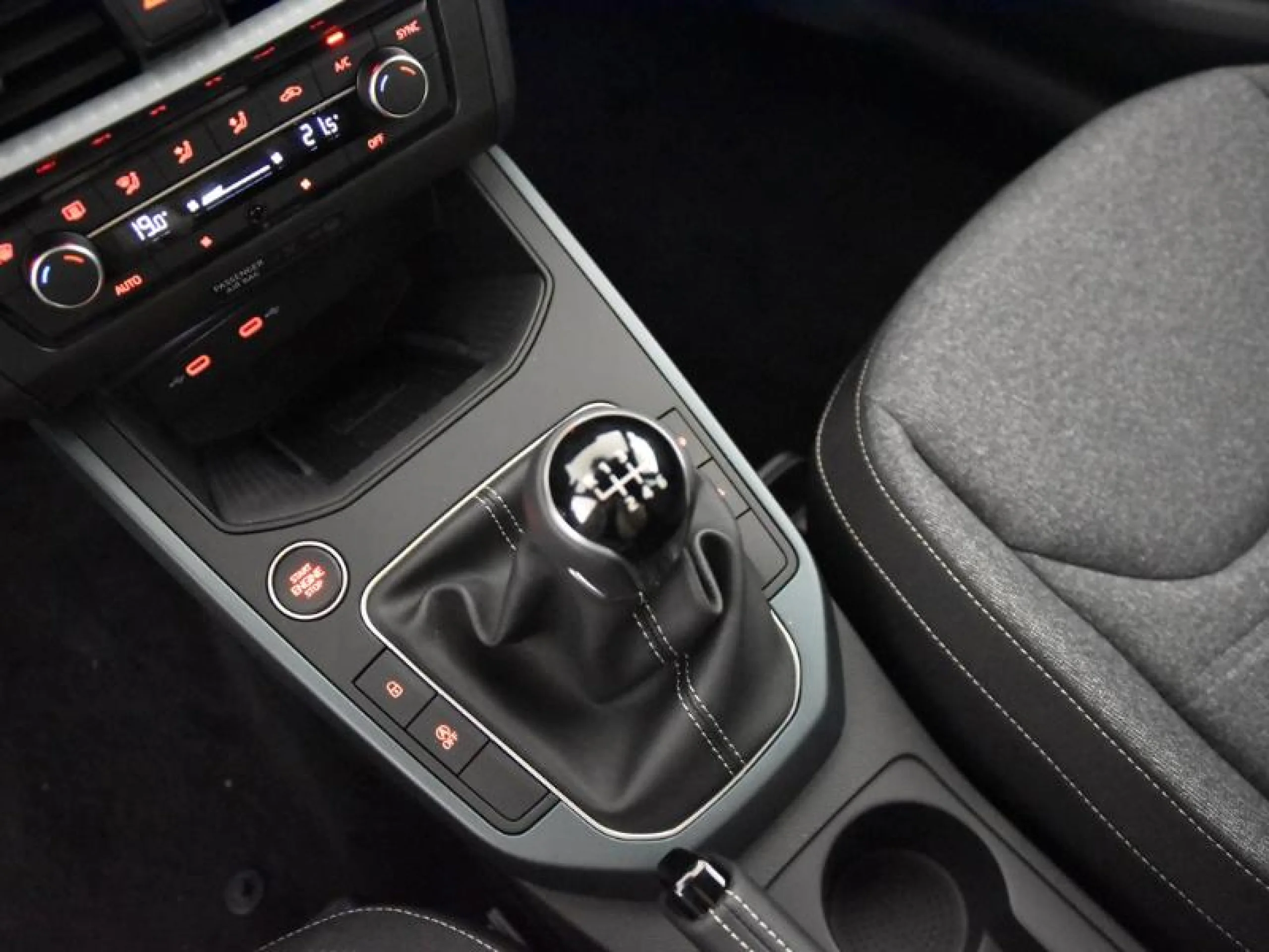 SEAT ARONA 1.0 TSI 85KW XPERIENCE SPECIAL EDITION - Foto 9