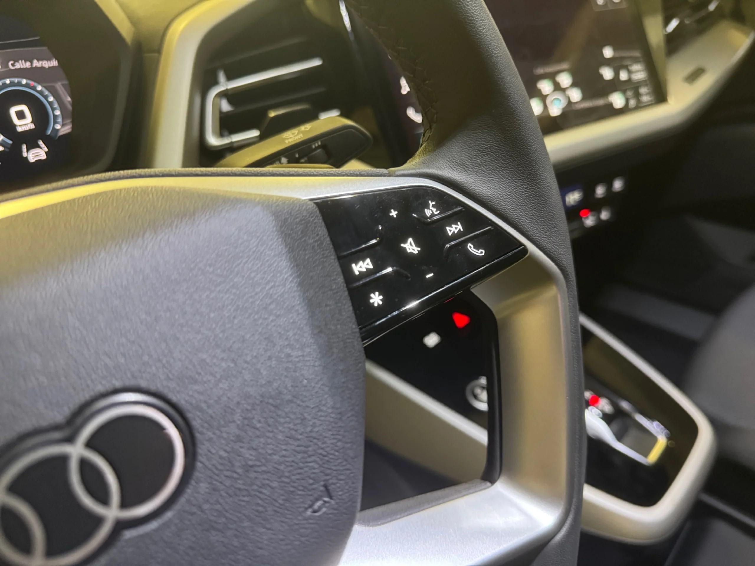 AUDI Q4 Q4 SPORTBACK GENUINE EDITION 45 E TRON  210,00 KW 77,0 KWH - Foto 9