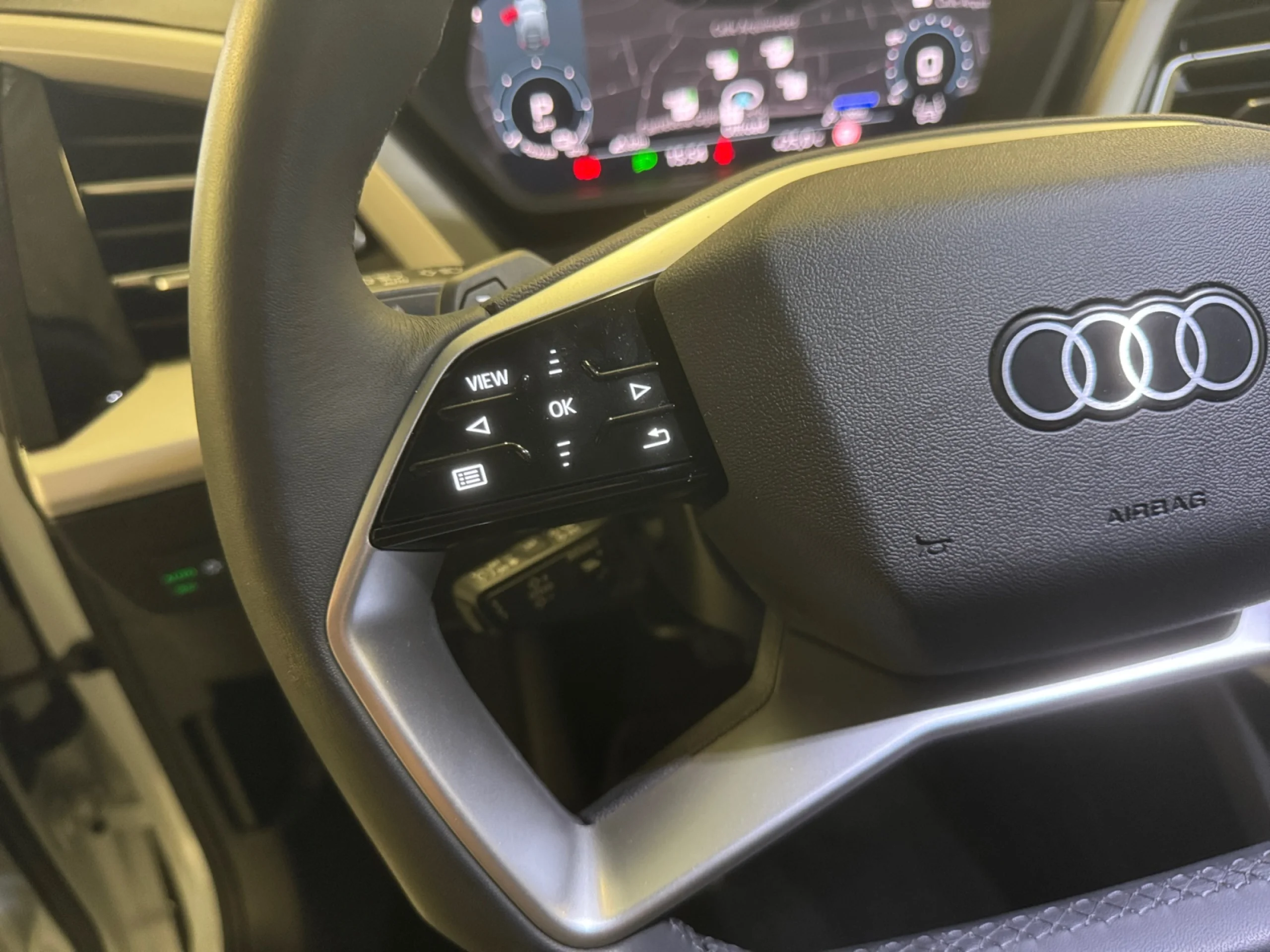 AUDI Q4 Q4 SPORTBACK GENUINE EDITION 45 E TRON  210,00 KW 77,0 KWH - Foto 10