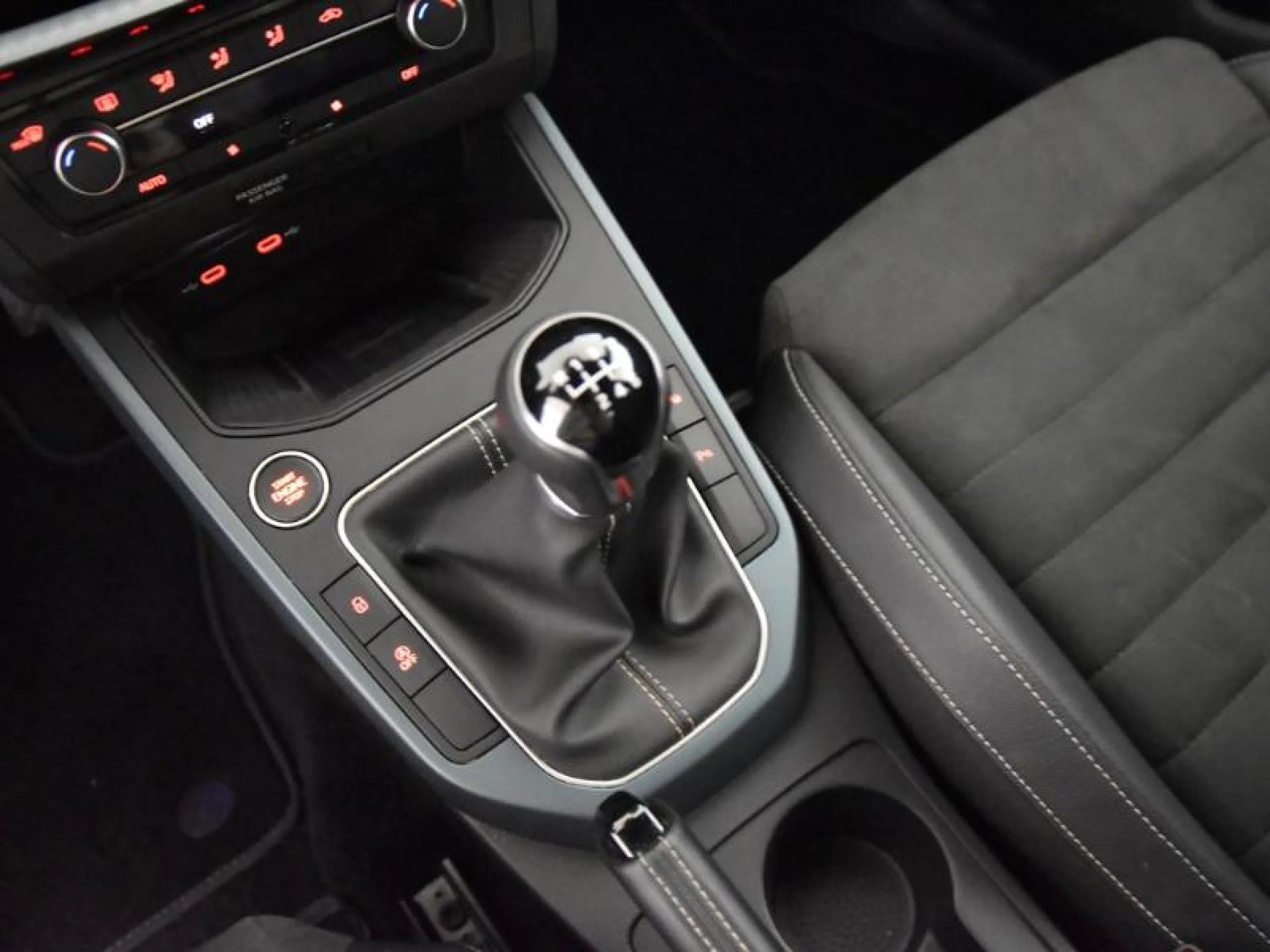 SEAT ARONA 1.0 TSI 85KW (115CV) XPERIENCE XM - Foto 10