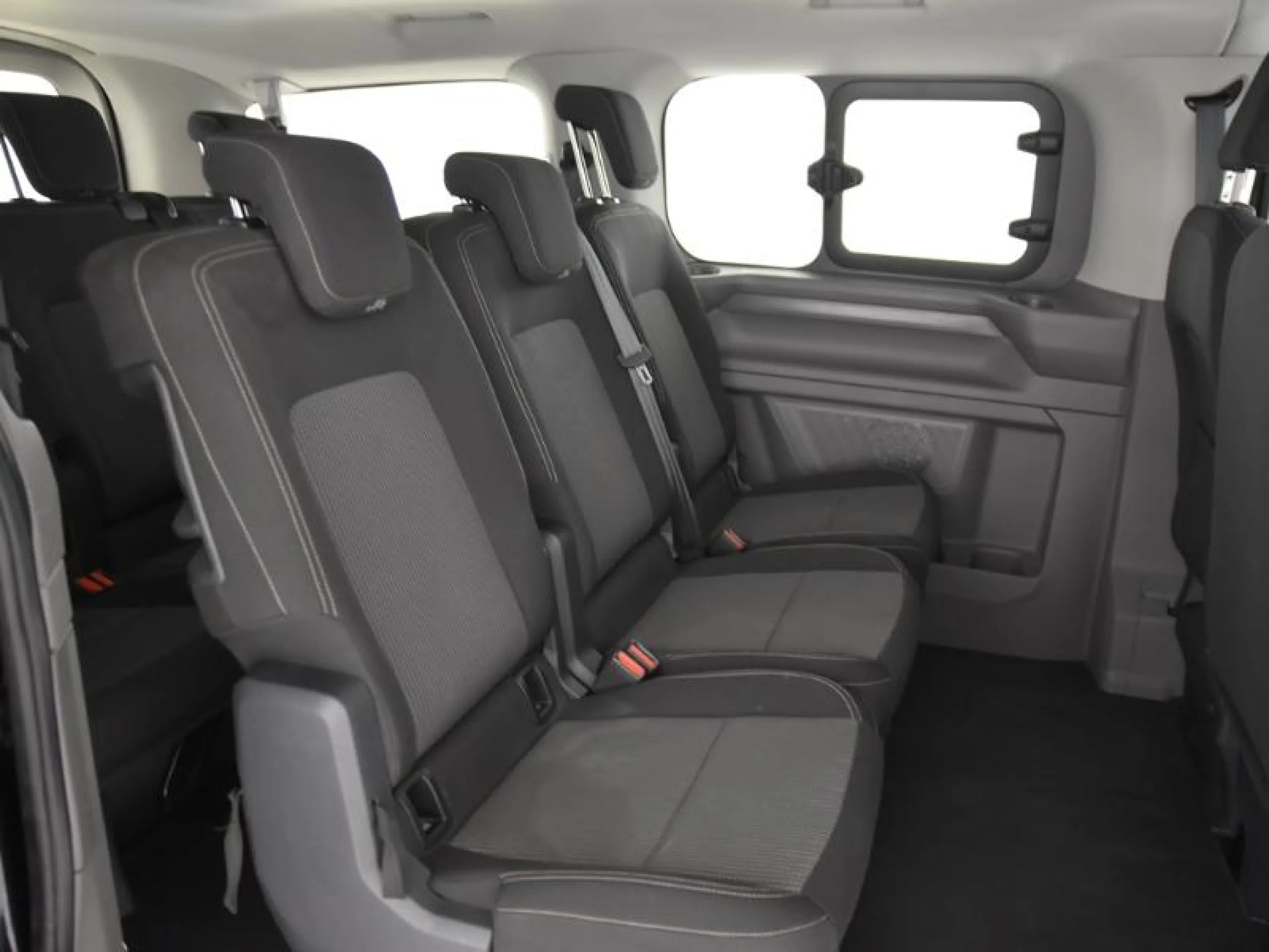 VOLKSWAGEN CARAVELLE CORTA 2.0 TDI 110 KW (150 CV) AUT 8 VEL - Foto 6