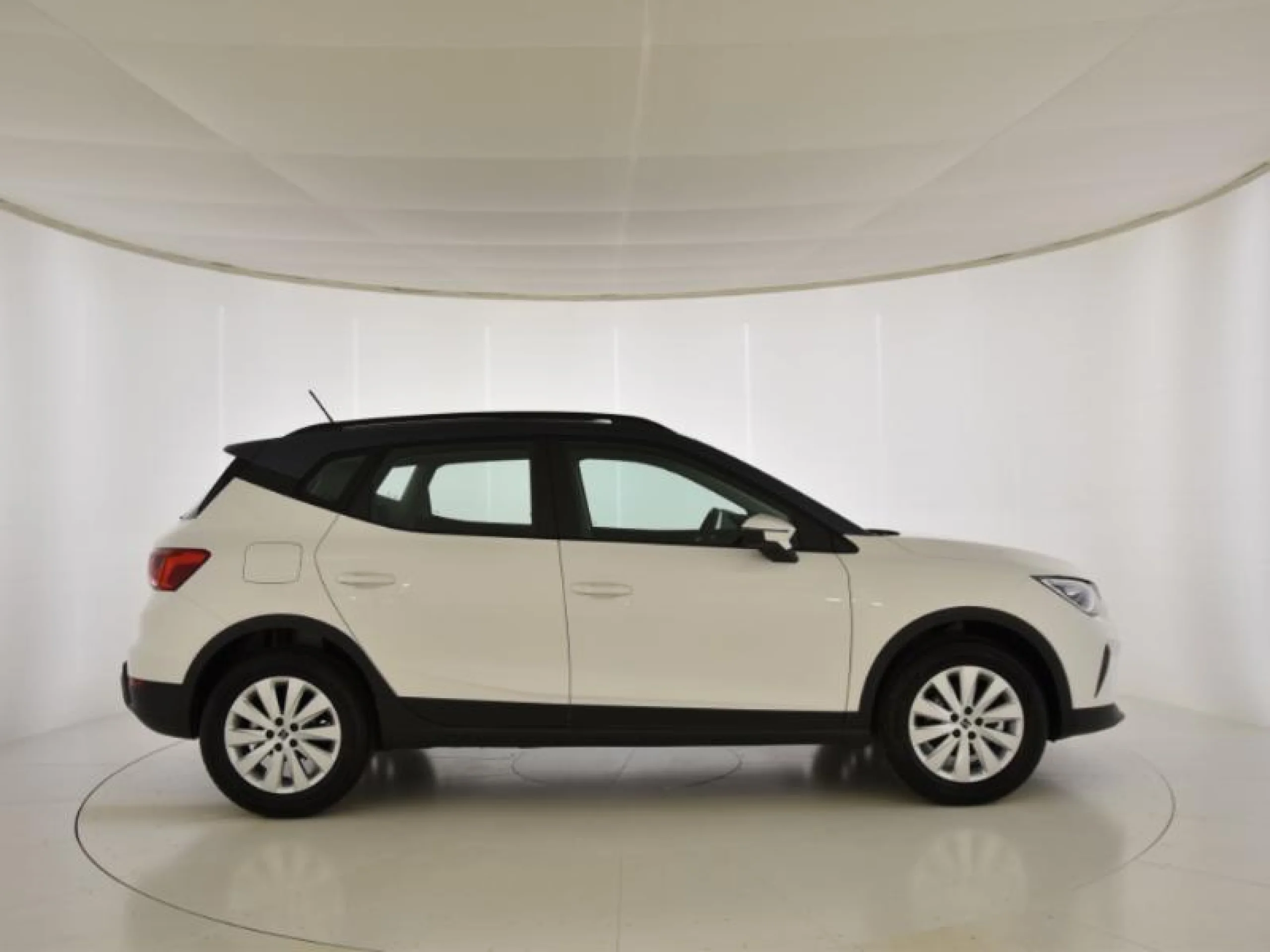 SEAT ARONA 1.0 TSI 81KW (110CV) STYLE XM - Foto 3