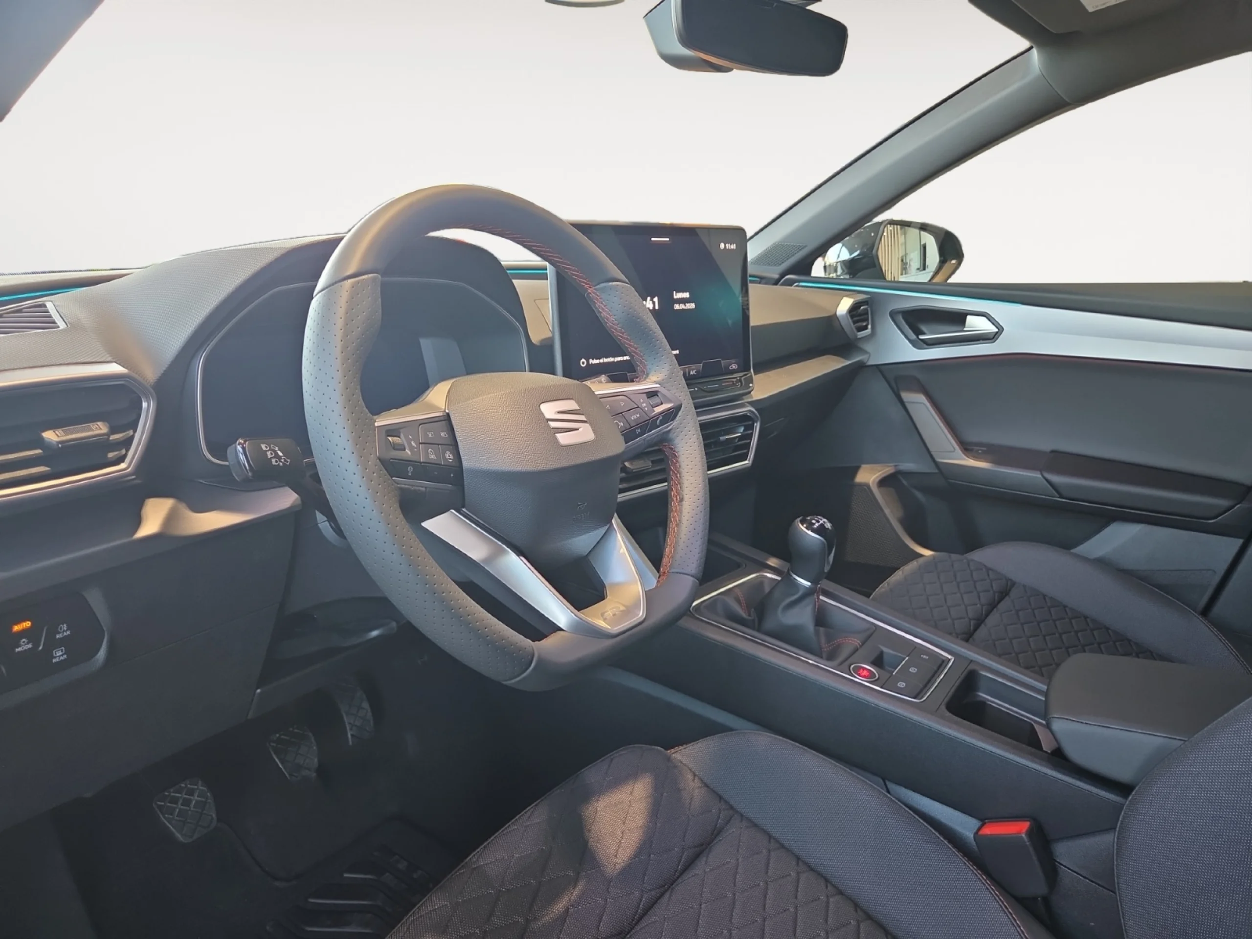 SEAT LEON 1.5 TSI 110KW S&S FR 75 ANIVERSARIO - Foto 10