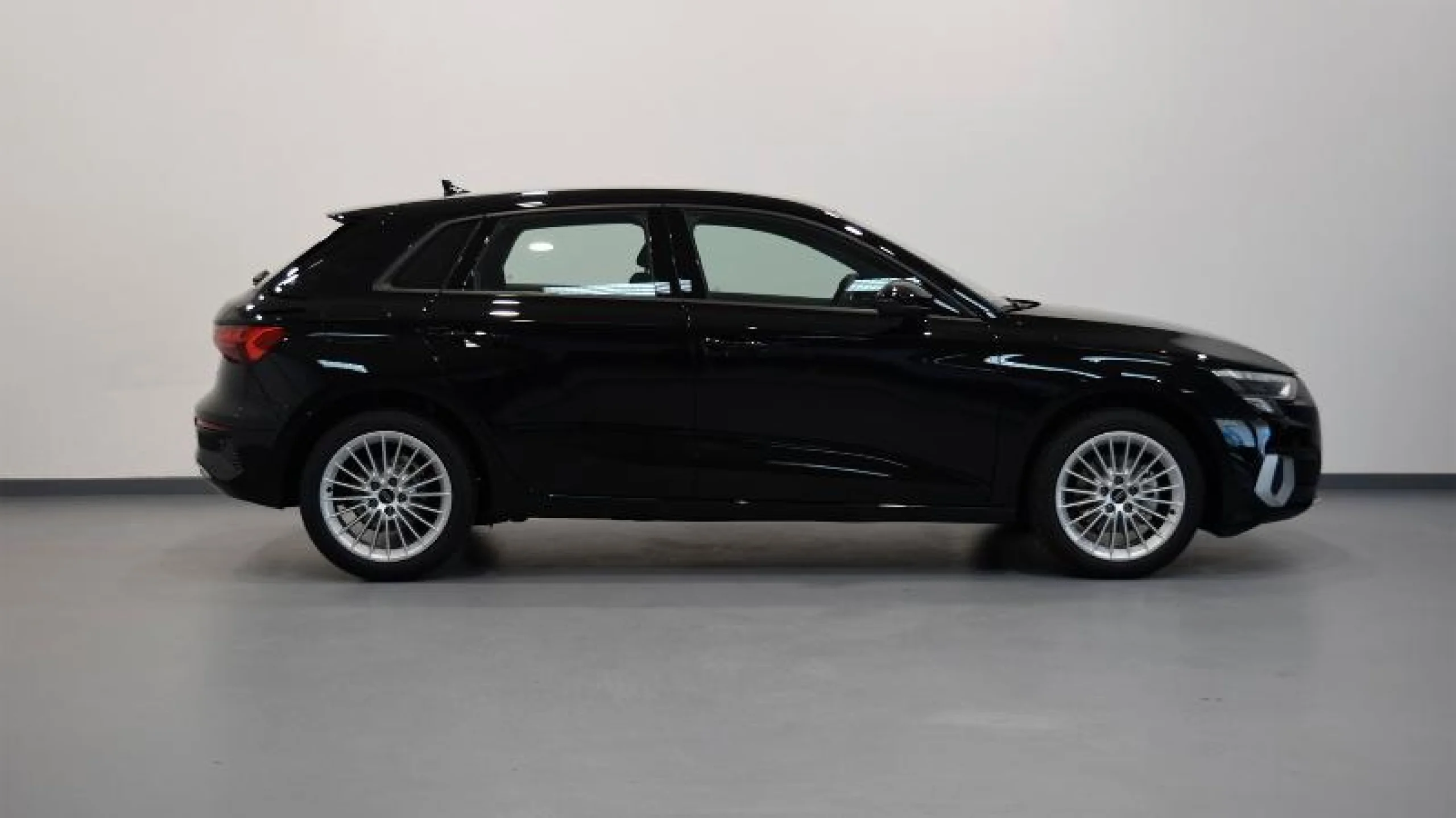 AUDI A3 SPORTBACK ADVANCED 30 TDI 85KW (116CV) - Foto 3