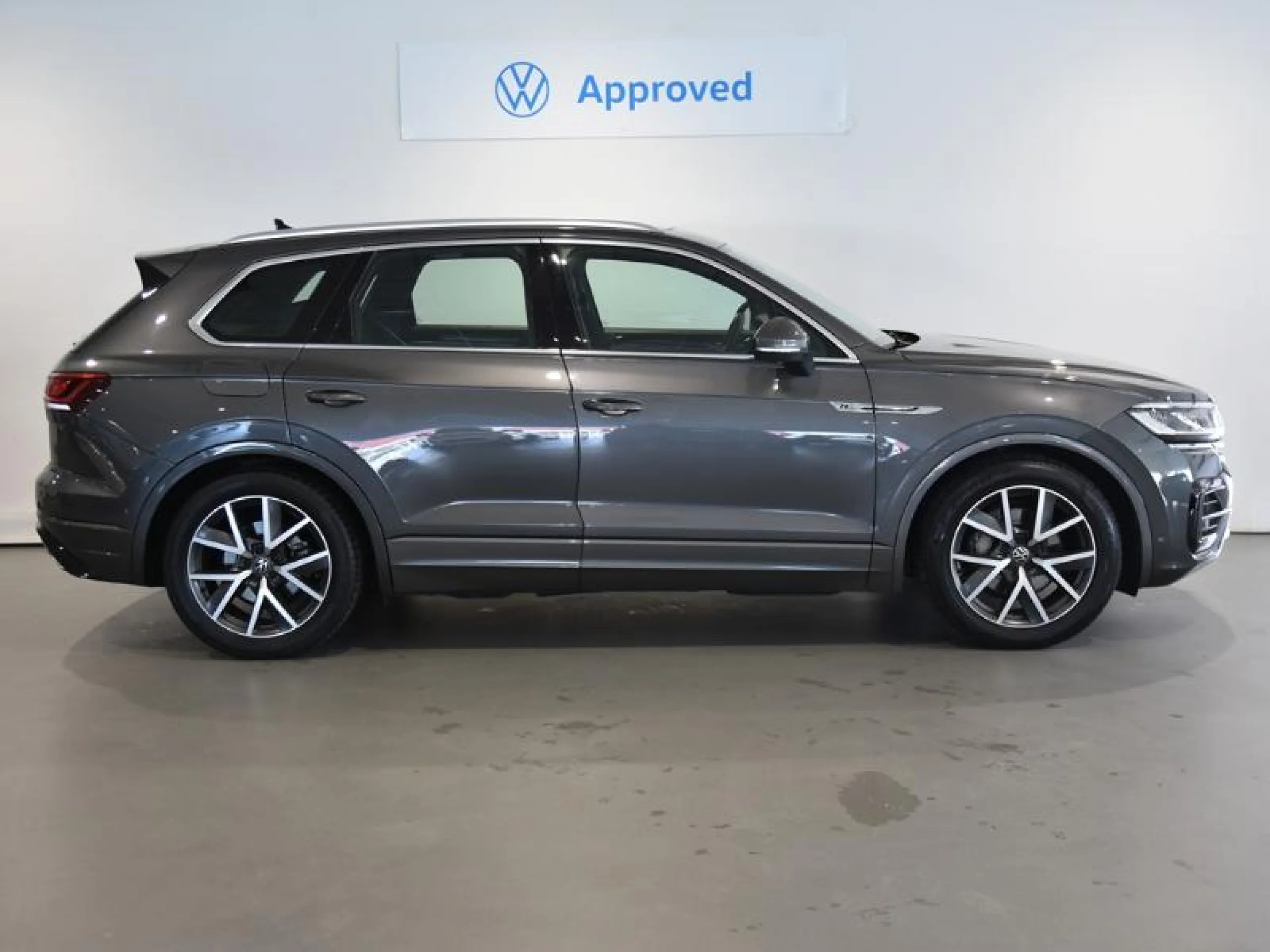 VOLKSWAGEN TOUAREG R LINE 3.0 TDI 170KW (231CV) TIP 4MOTION - Foto 4