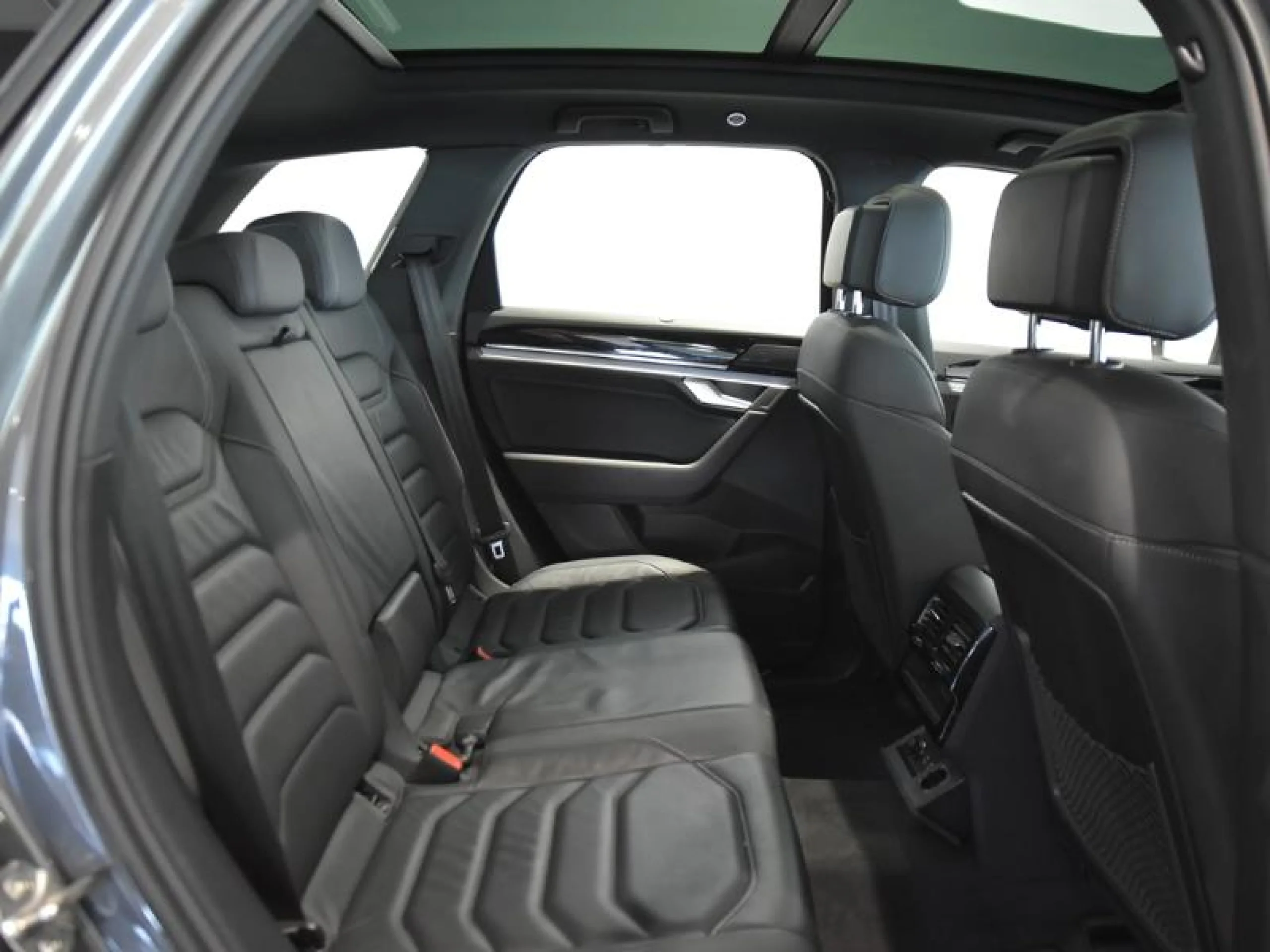 VOLKSWAGEN TOUAREG R LINE 3.0 TDI 170KW (231CV) TIP 4MOTION - Foto 6