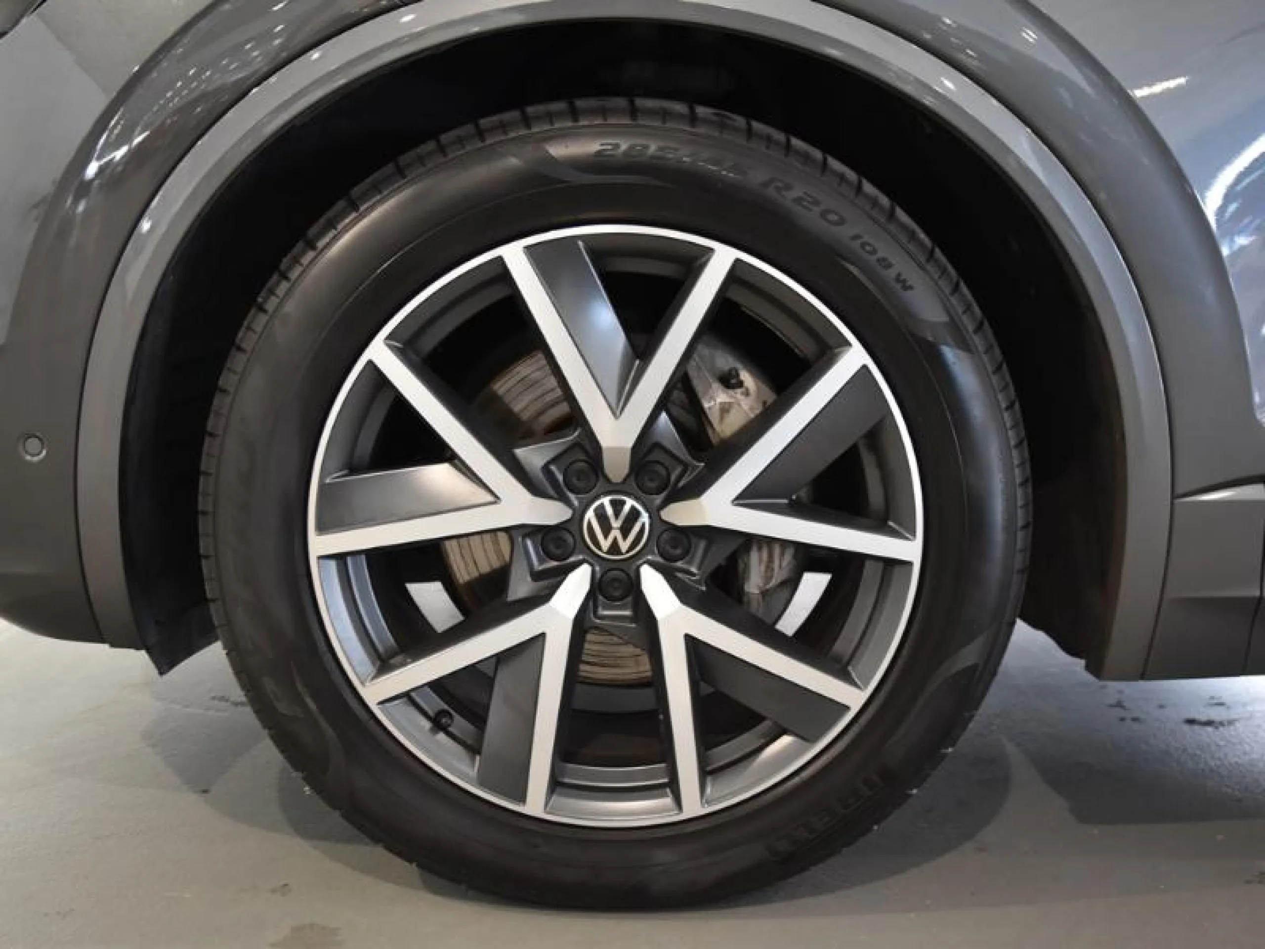 VOLKSWAGEN TOUAREG R LINE 3.0 TDI 170KW (231CV) TIP 4MOTION - Foto 8