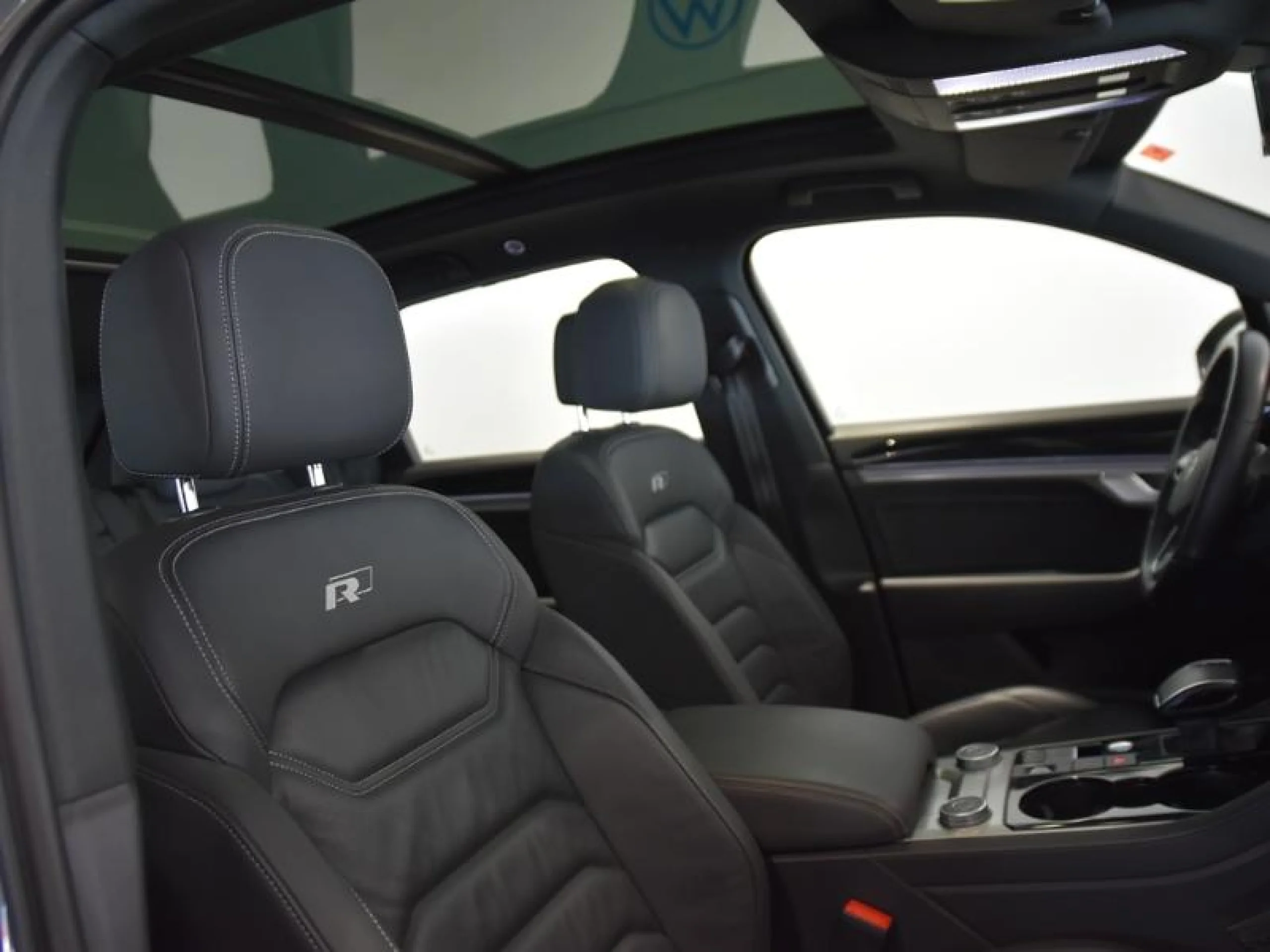 VOLKSWAGEN TOUAREG R LINE 3.0 TDI 170KW (231CV) TIP 4MOTION - Foto 9