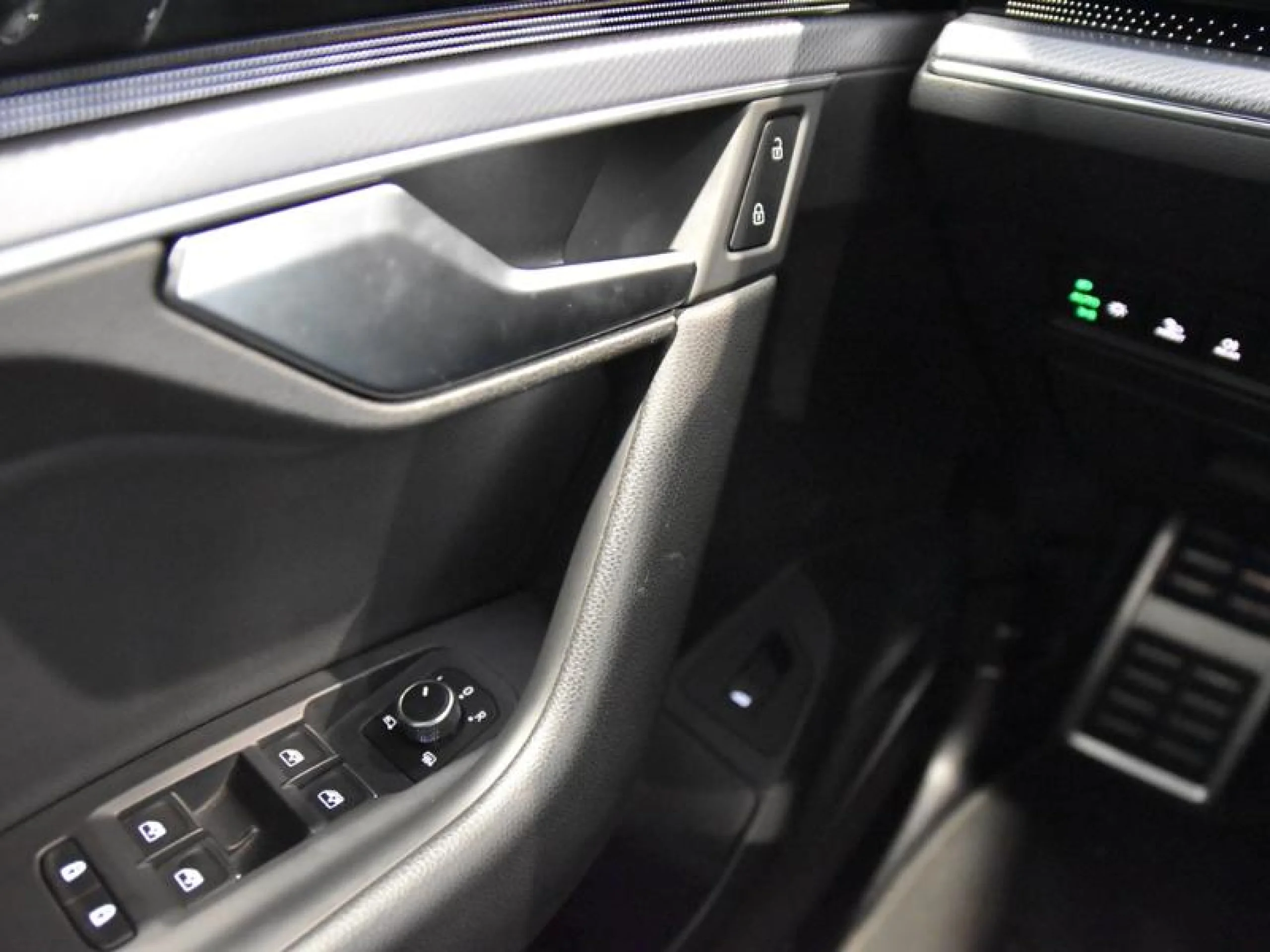 VOLKSWAGEN TOUAREG R LINE 3.0 TDI 170KW (231CV) TIP 4MOTION - Foto 22