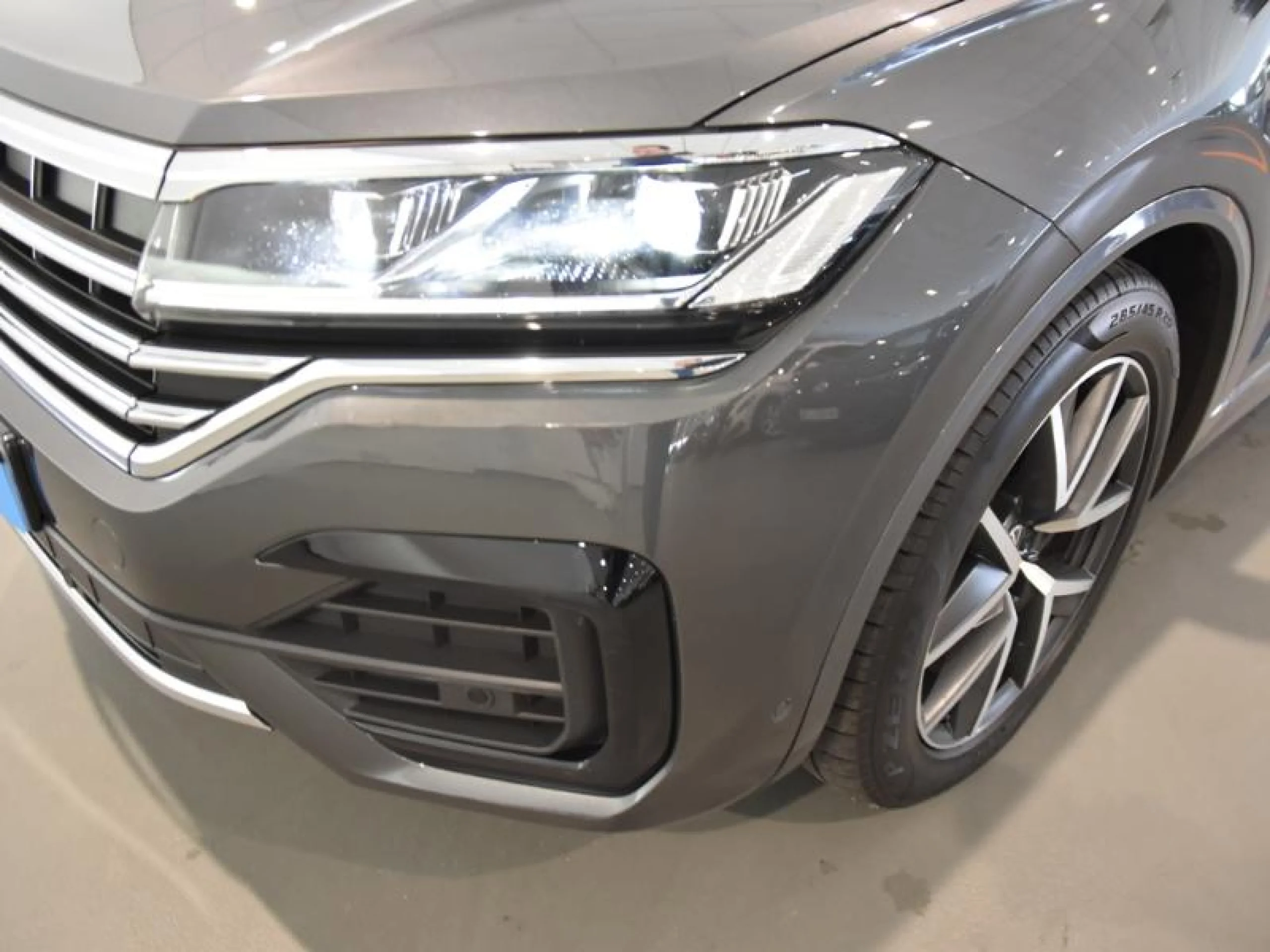 VOLKSWAGEN TOUAREG R LINE 3.0 TDI 170KW (231CV) TIP 4MOTION - Foto 24