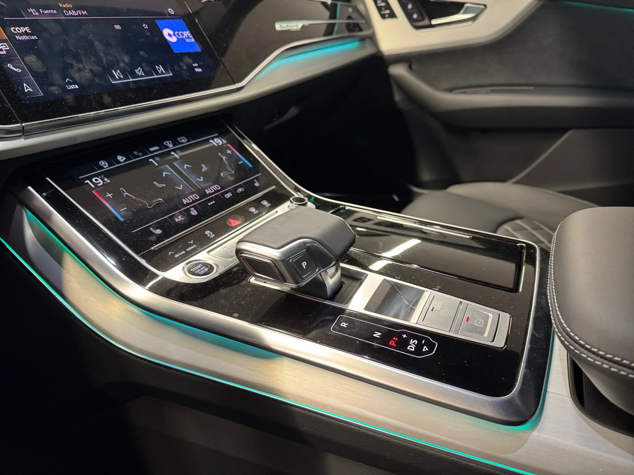 AUDI Q8 Q8 SUV  BLACK LINE 50 TDI QUATTRO 210 KW TIPTRONIC - Foto 10