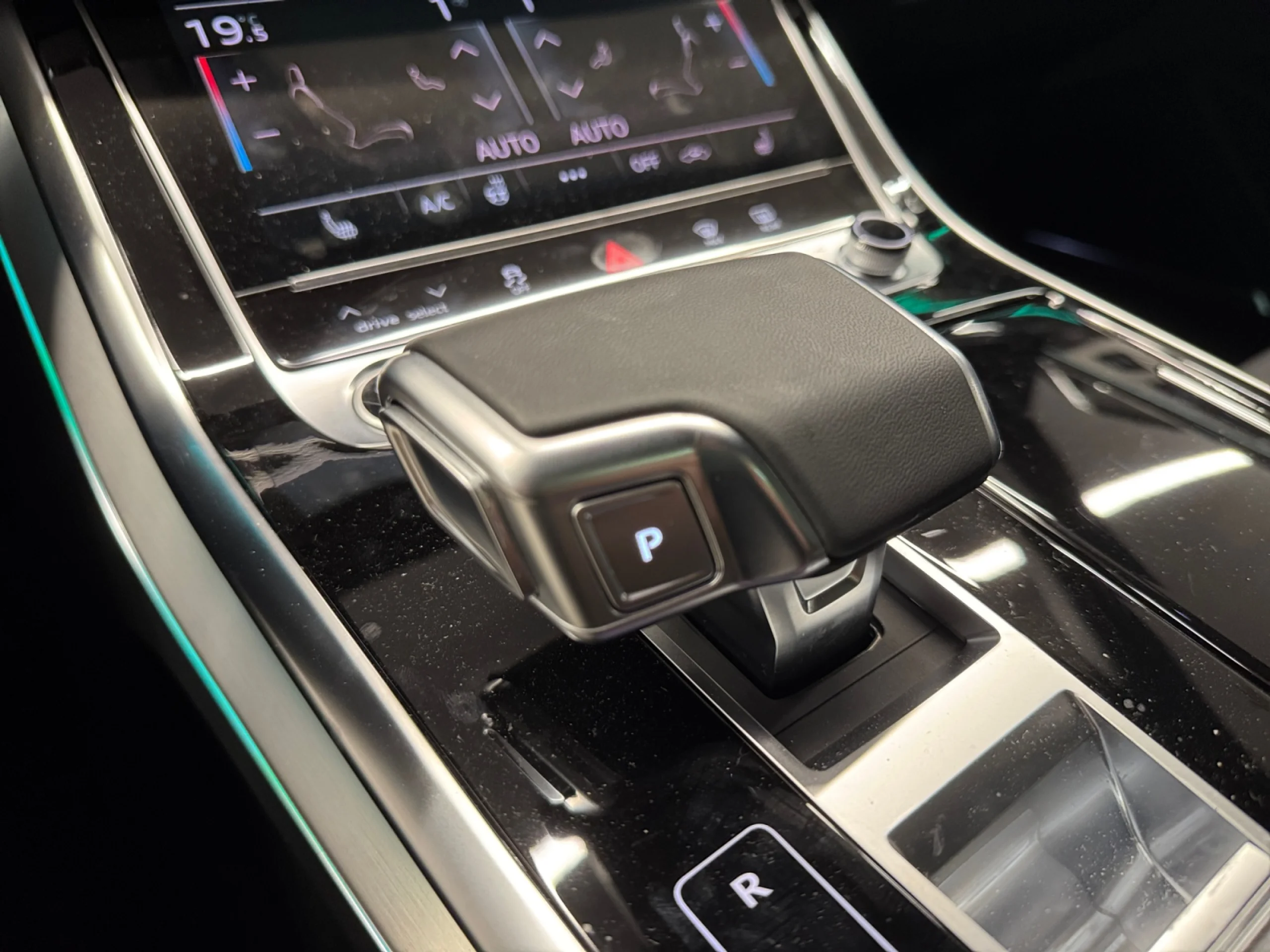 AUDI Q8 Q8 SUV  BLACK LINE 50 TDI QUATTRO 210 KW TIPTRONIC - Foto 12