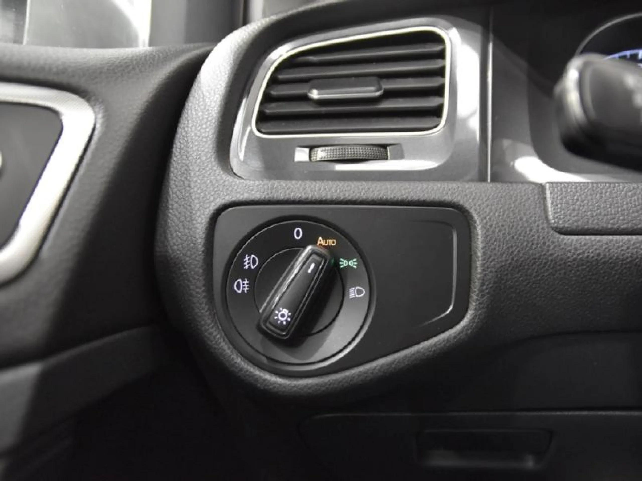 VOLKSWAGEN GOLF READY2GO 1.6 TDI 85KW (115CV) - Foto 17