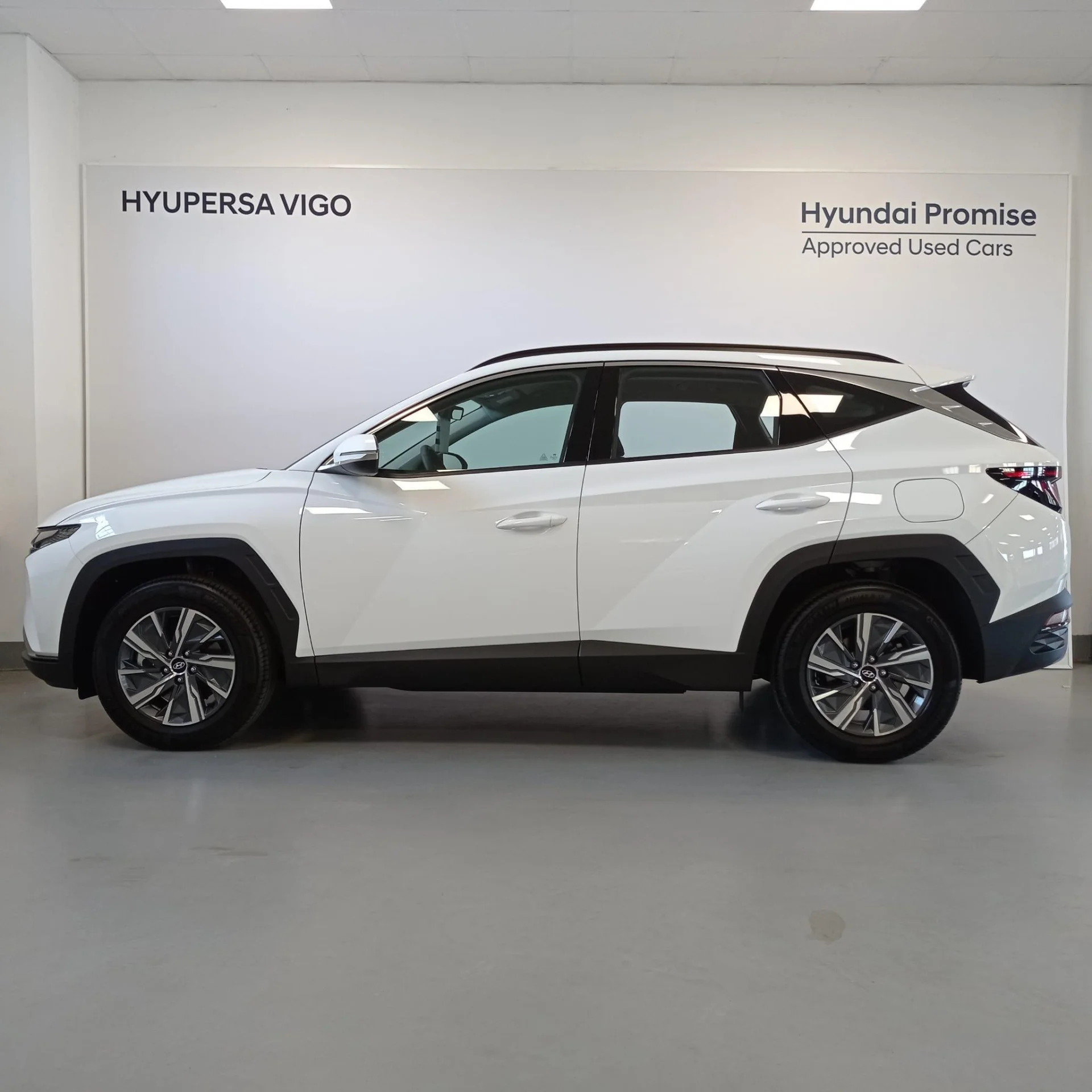 HYUNDAI TUCSON 1.6 CRDI 100KW (136CV) 48V MAXX - Foto 2