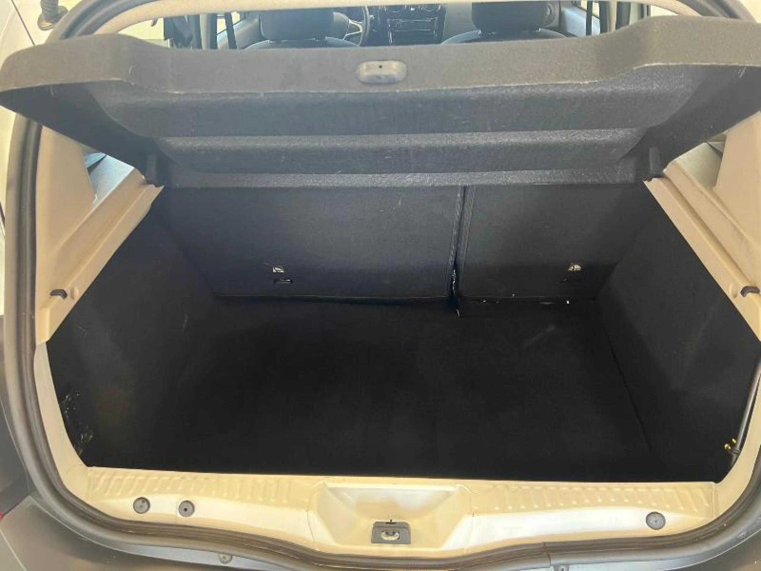 DACIA SANDERO ESSENTIAL 1.0 55KW (75CV)   18 - Foto 7