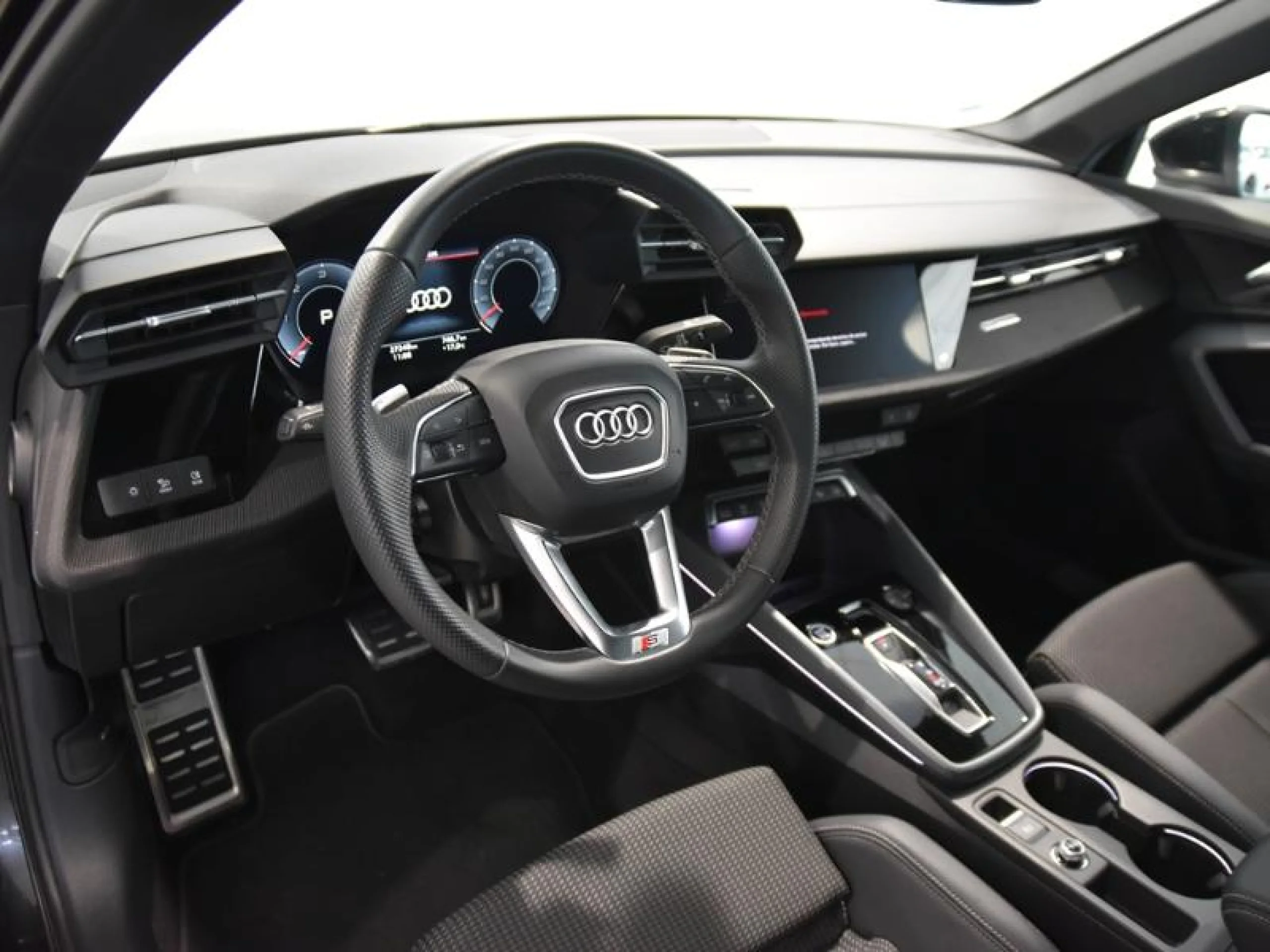 AUDI A3 SEDAN S LINE 35 TFSI 110KW S TRONIC - Foto 10