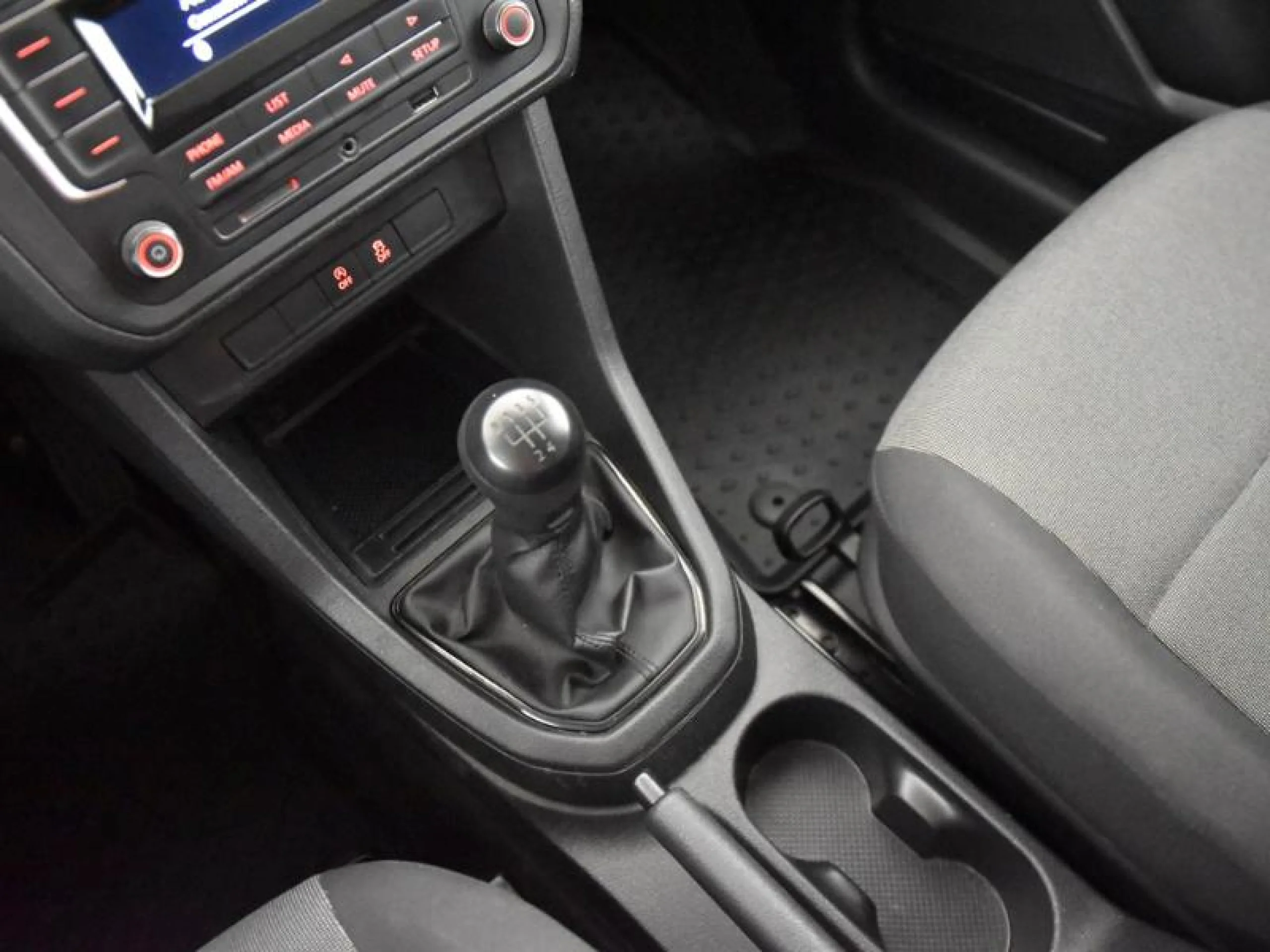VOLKSWAGEN CADDY FURGON 2.0TDI BUSINESS 75 KW - Foto 9