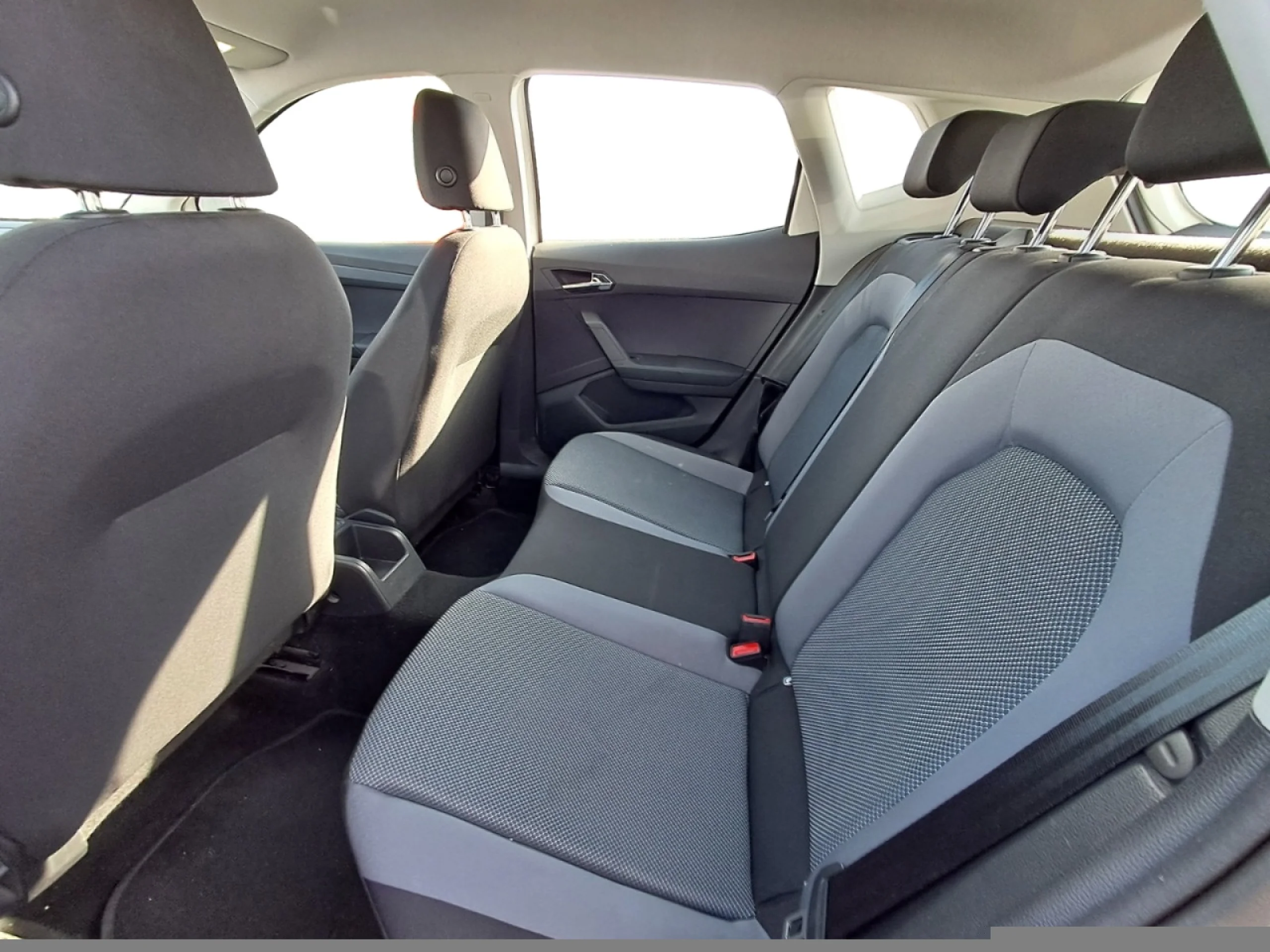 SEAT ARONA 1.6 TDI 70KW (95CV) DSG STYLE ECOMOTIVE - Foto 6