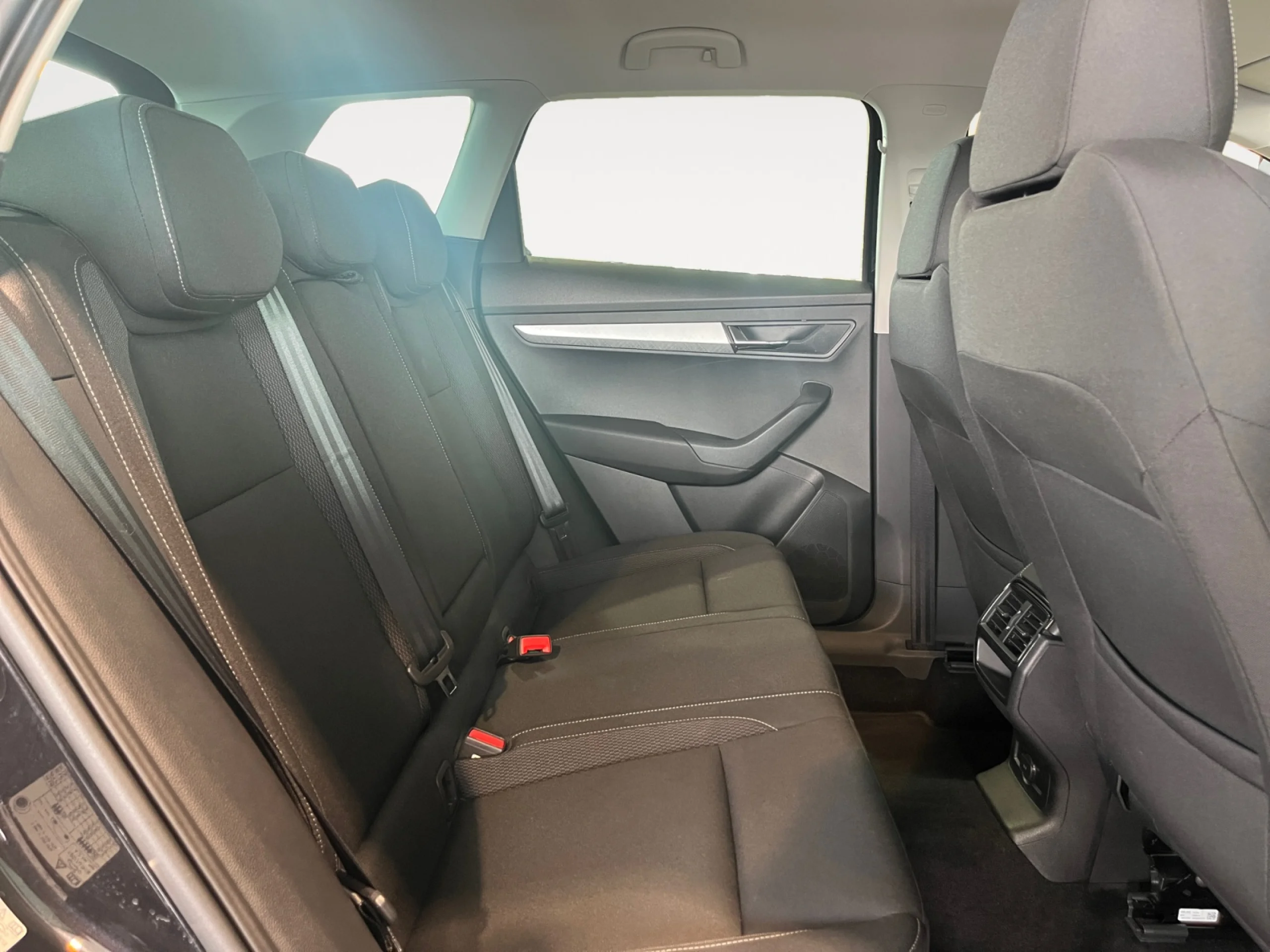 SKODA KAROQ 1.5 TSI 110KW (150CV) DSG ACT SELECTION - Foto 6