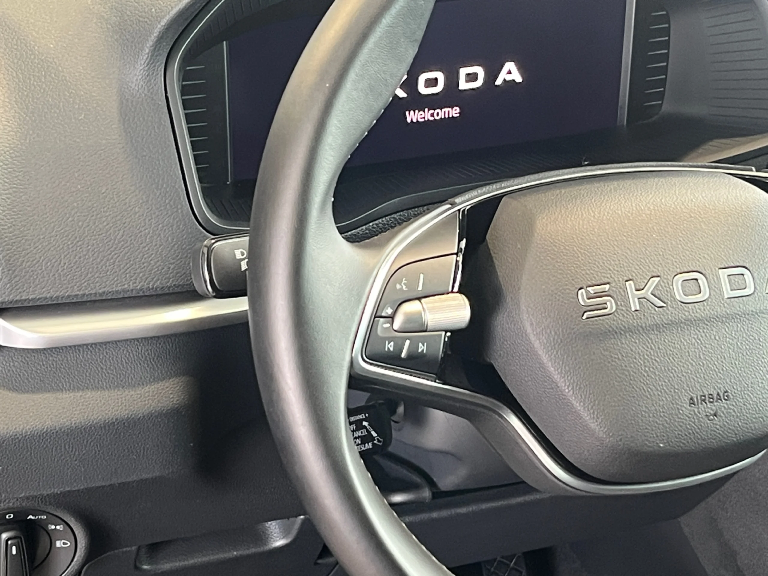 SKODA KAROQ 1.5 TSI 110KW (150CV) DSG ACT SELECTION - Foto 11