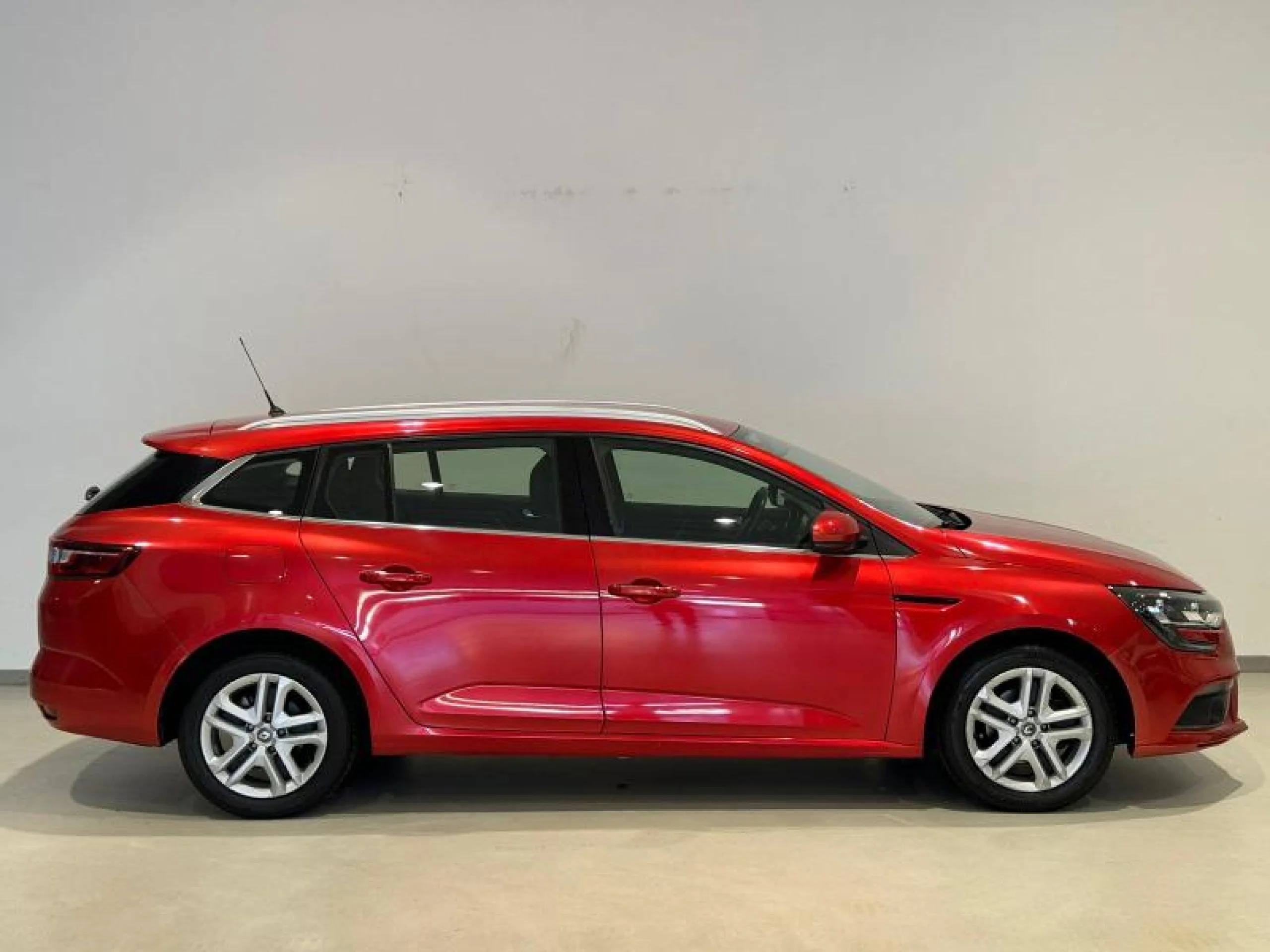 RENAULT MEGANE SP. TOURER BUSINESS EN. DCI 81KW (110CV) - Foto 3