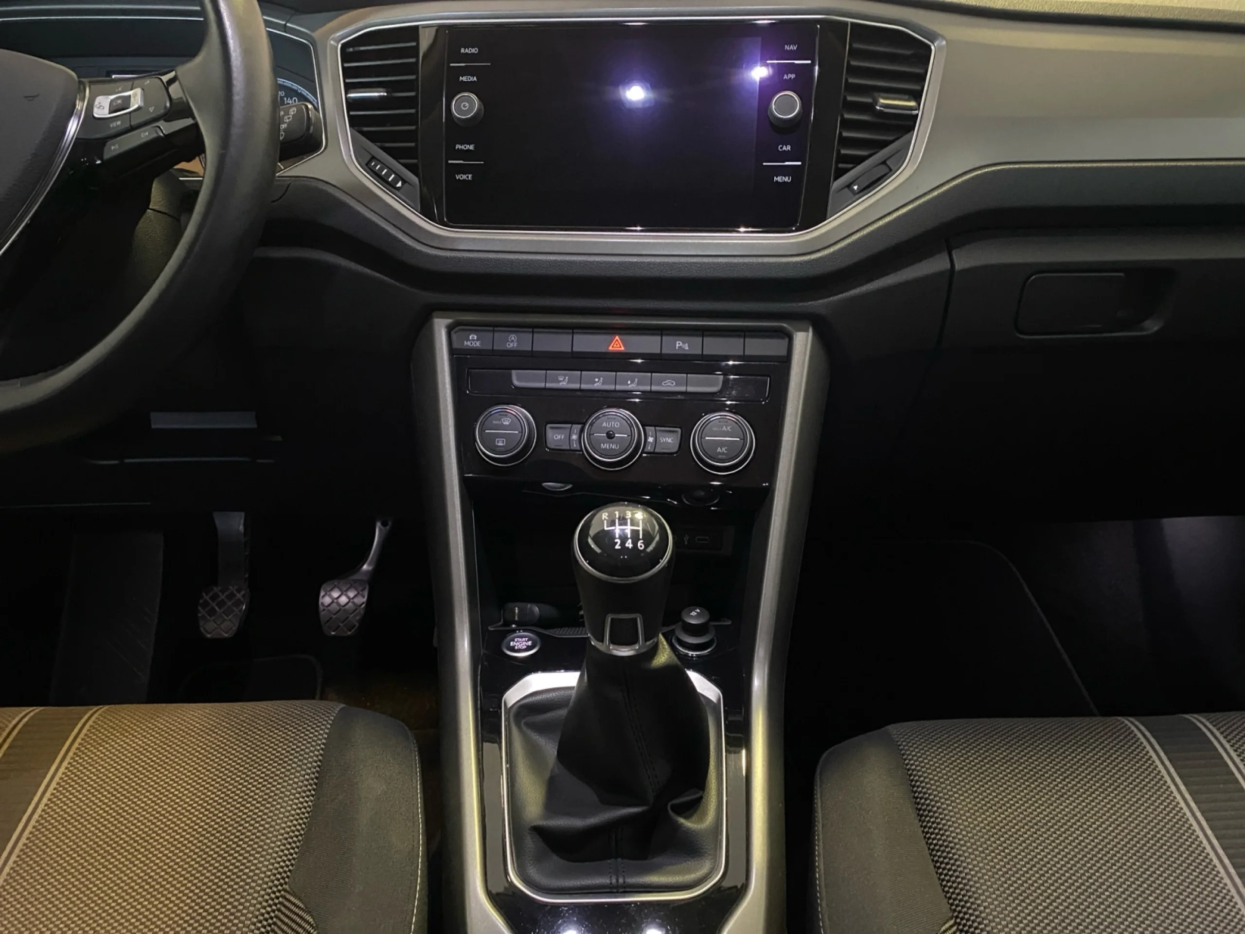 VOLKSWAGEN T ROC ADVANCE STYLE 1.0 TSI 81KW (110CV) - Foto 14