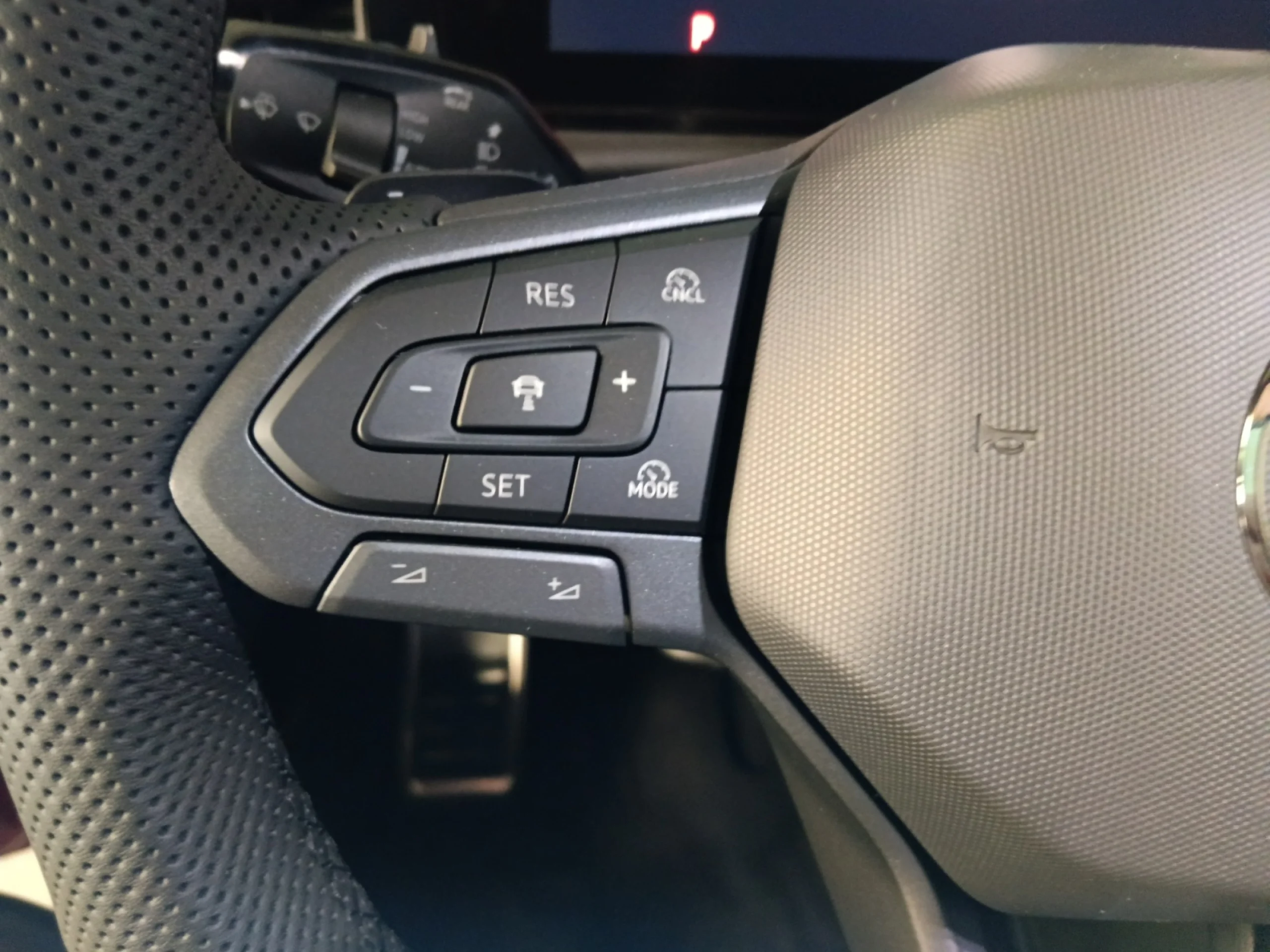 VOLKSWAGEN T ROC R LINE 1.5 ETSI 110KW (150CV) DSG - Foto 11