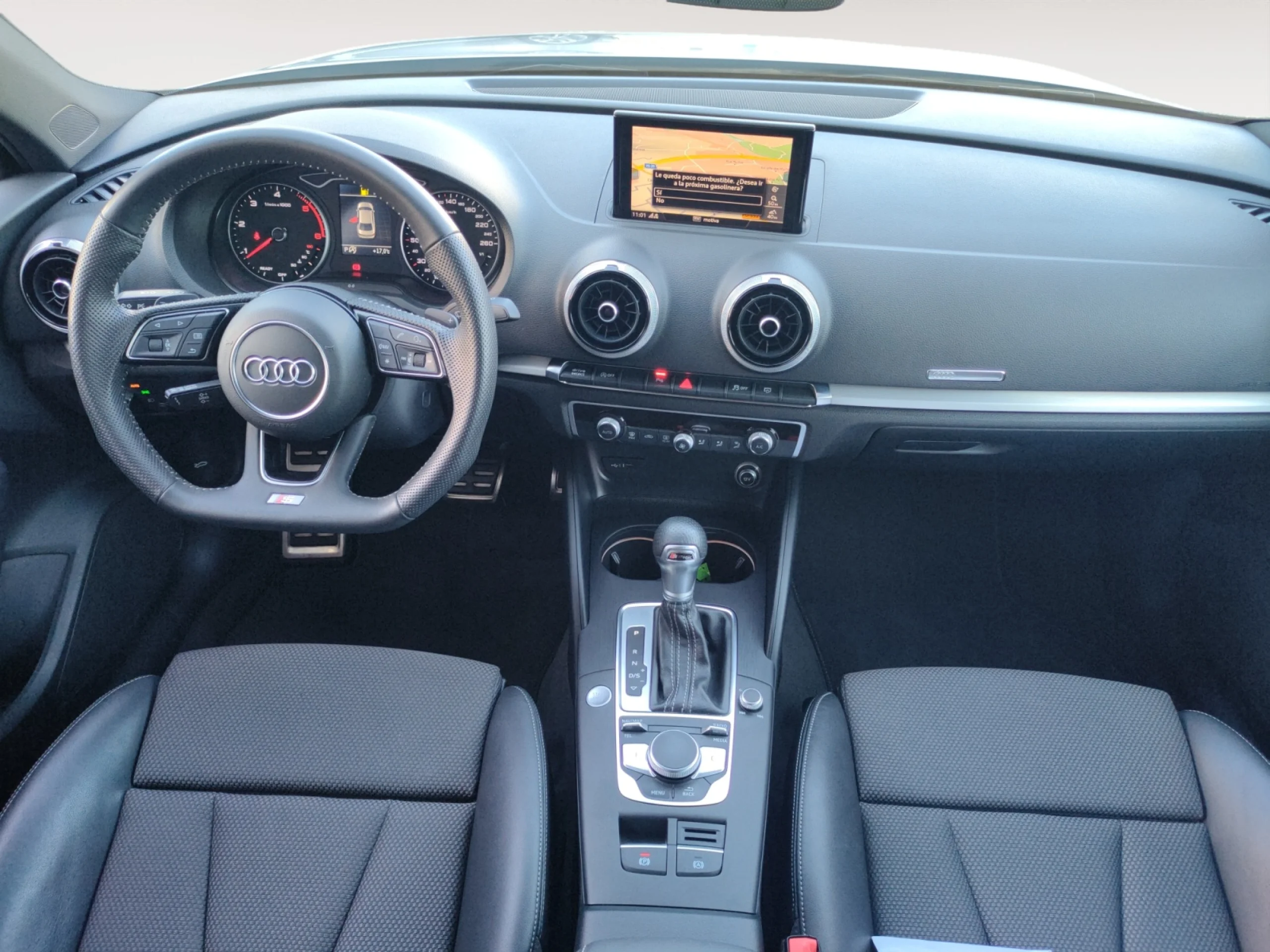 AUDI A3 SEDAN BLACK LINE 35 TDI 110KW S TRONIC - Foto 4