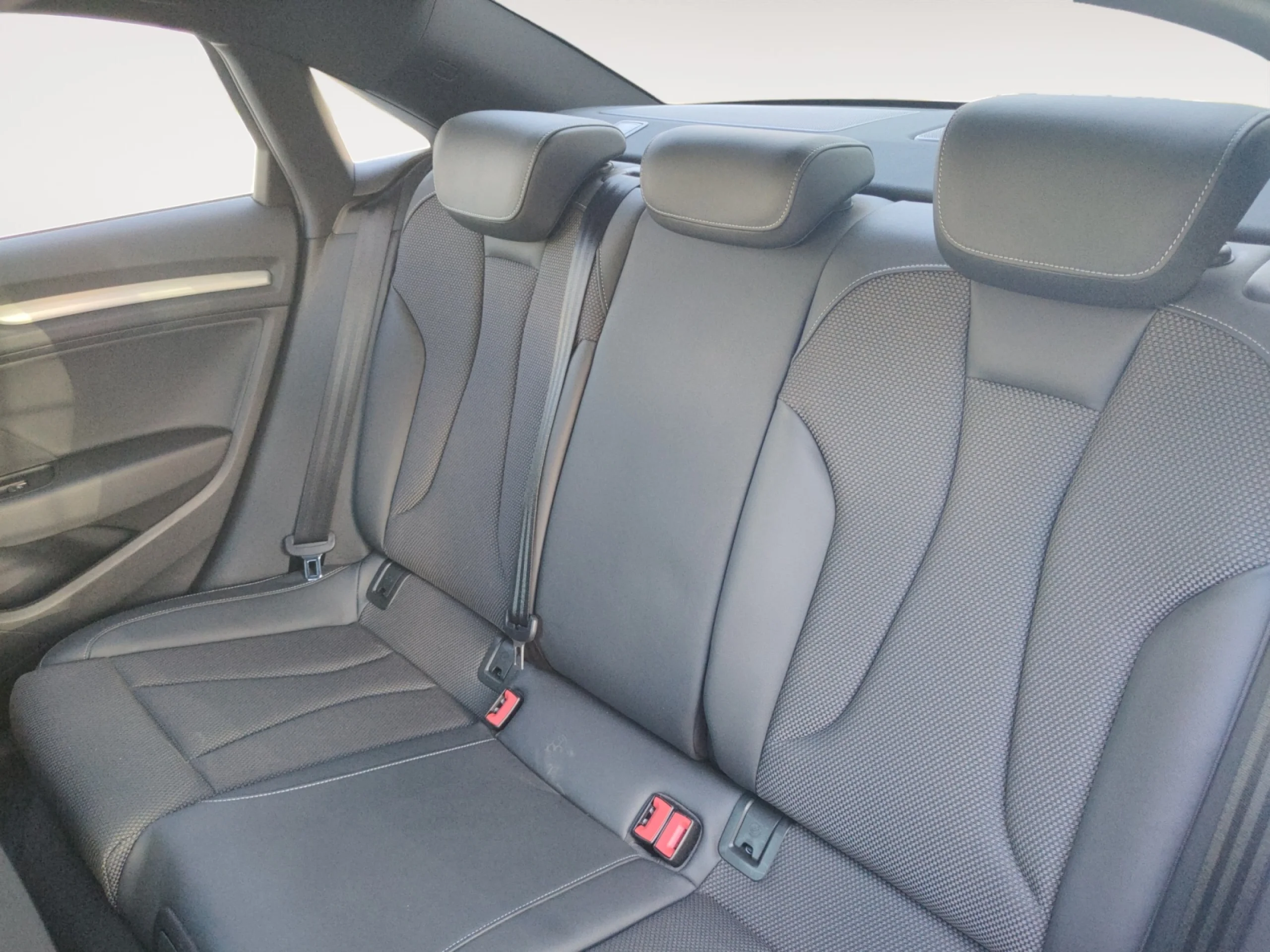 AUDI A3 SEDAN BLACK LINE 35 TDI 110KW S TRONIC - Foto 6