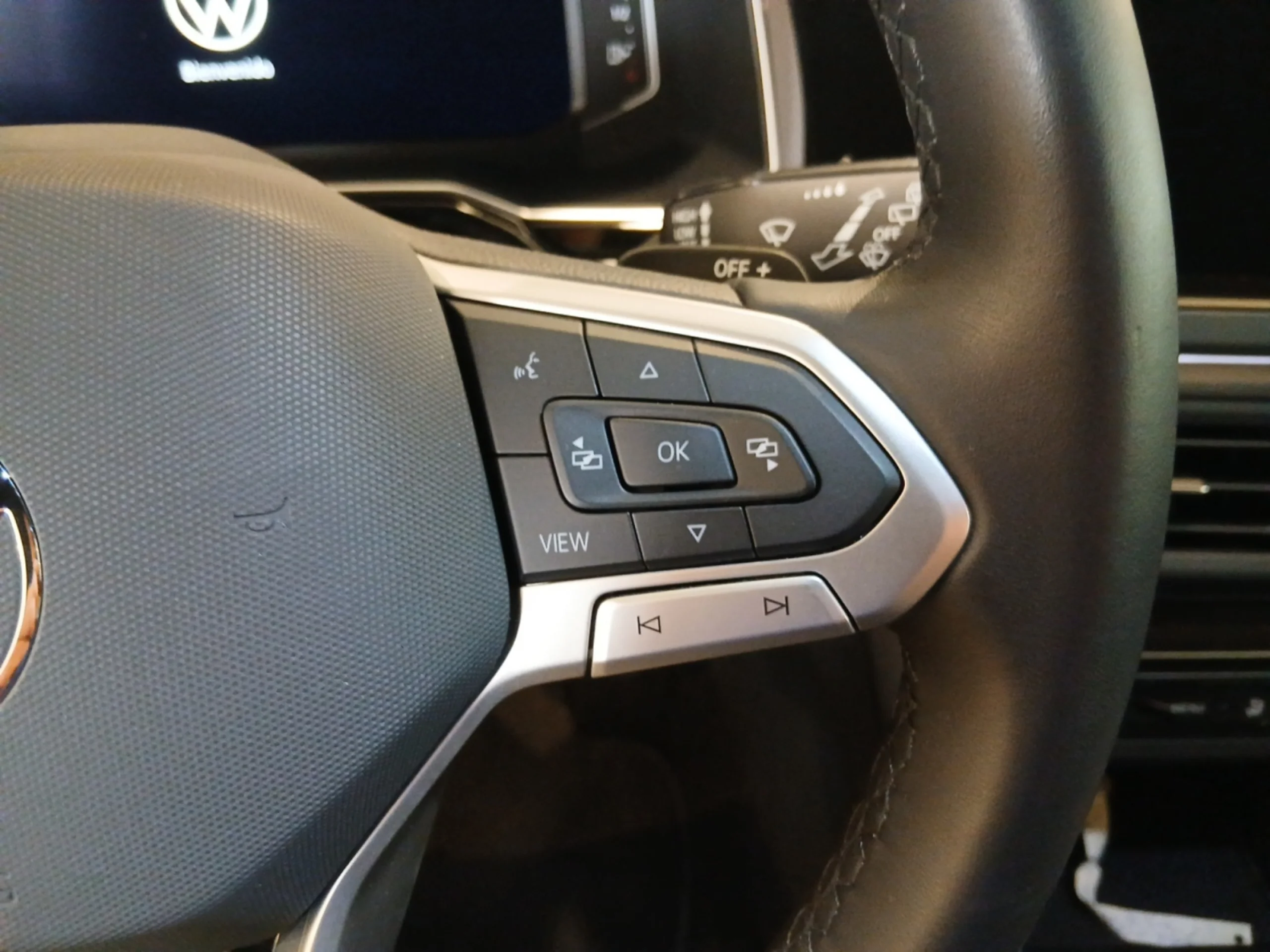 VOLKSWAGEN TAIGO TAIGO R LINE 1.0 TSI 85 KW (115 CV )  AUTOM TICO DSG 7 VEL. - Foto 9