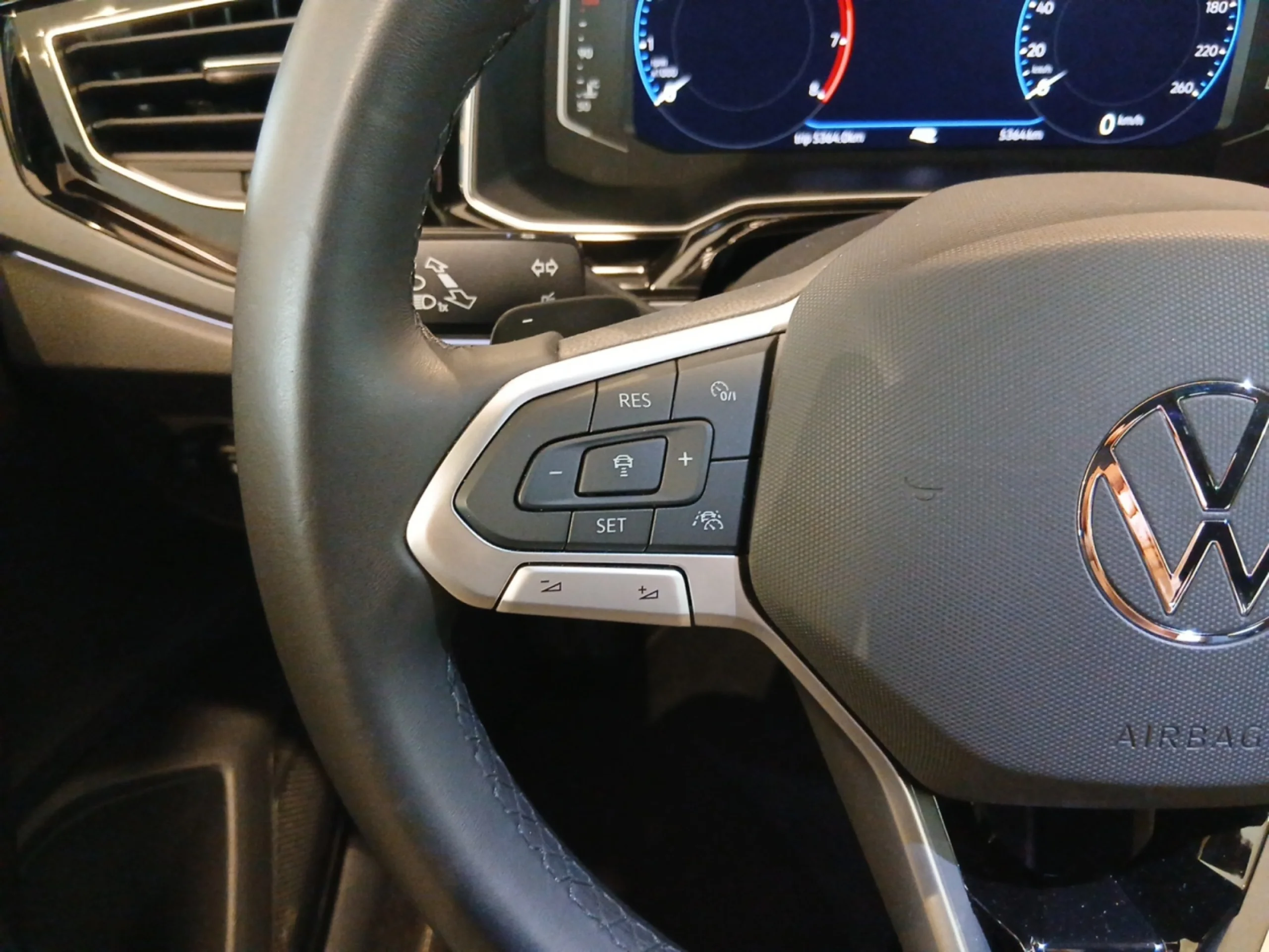 VOLKSWAGEN TAIGO TAIGO R LINE 1.0 TSI 85 KW (115 CV )  AUTOM TICO DSG 7 VEL. - Foto 11