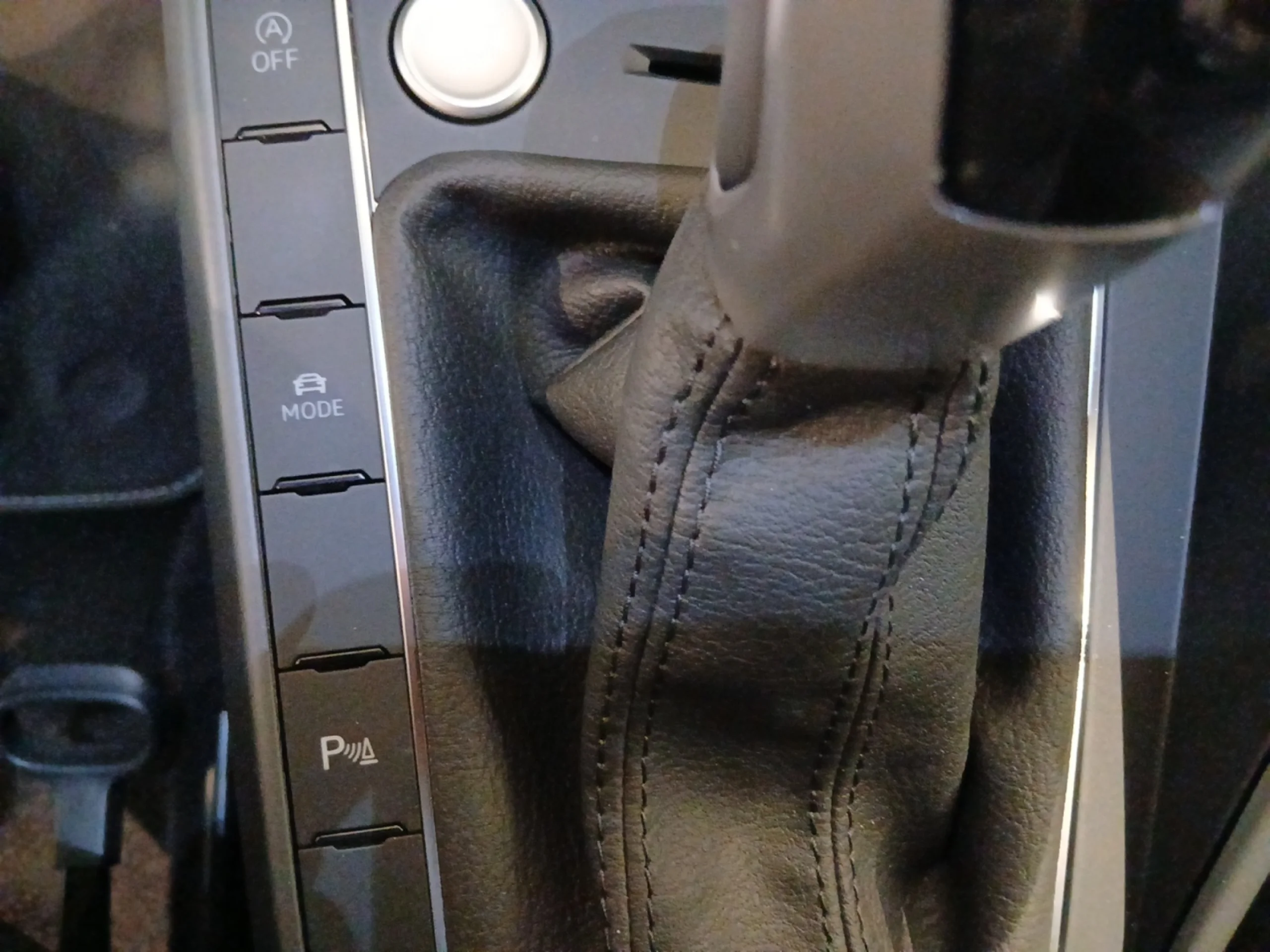 VOLKSWAGEN TAIGO TAIGO R LINE 1.0 TSI 85 KW (115 CV )  AUTOM TICO DSG 7 VEL. - Foto 13