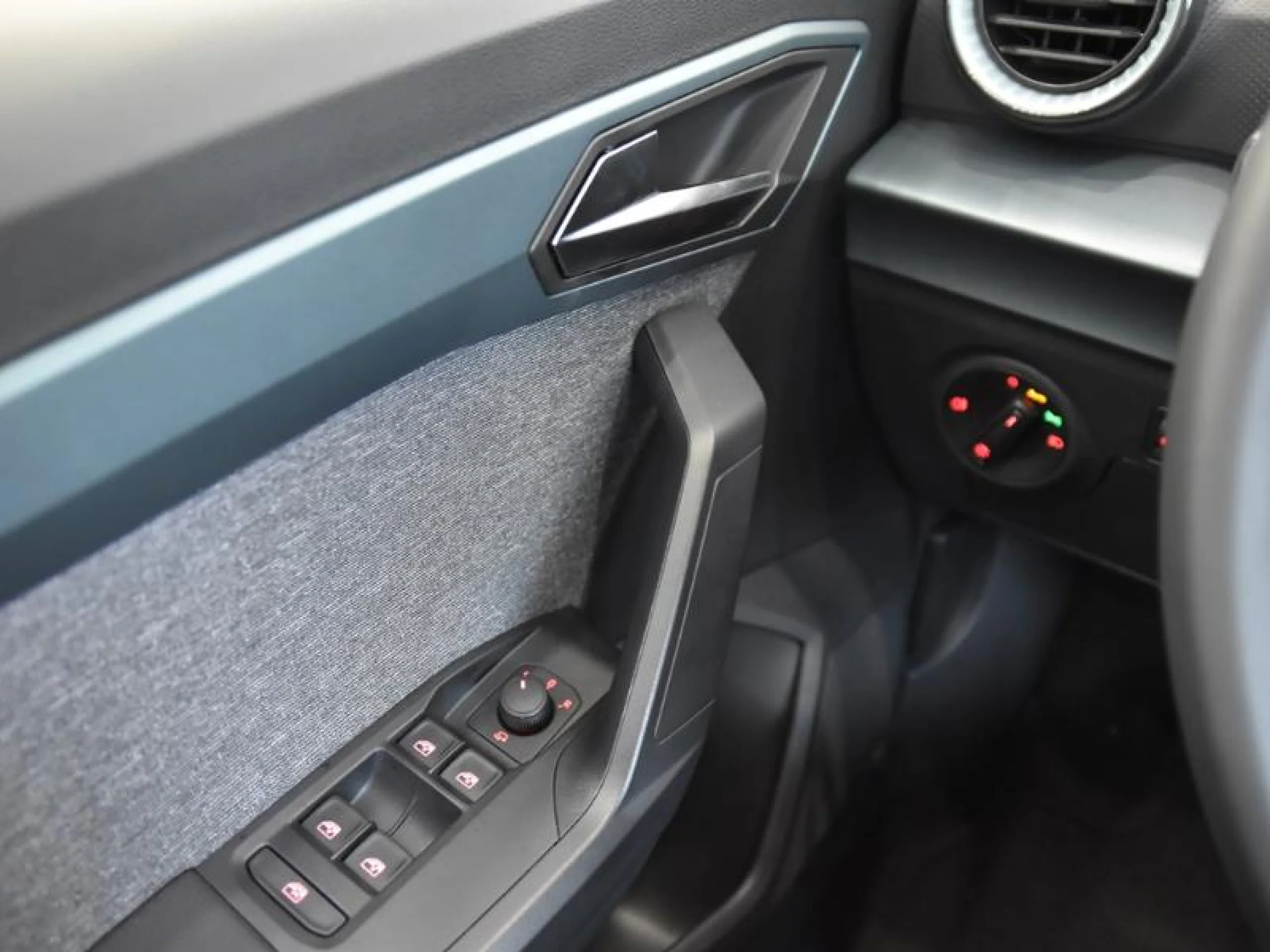 SEAT ARONA 1.0 TSI 81KW (110CV) XPERIENCE XL - Foto 17