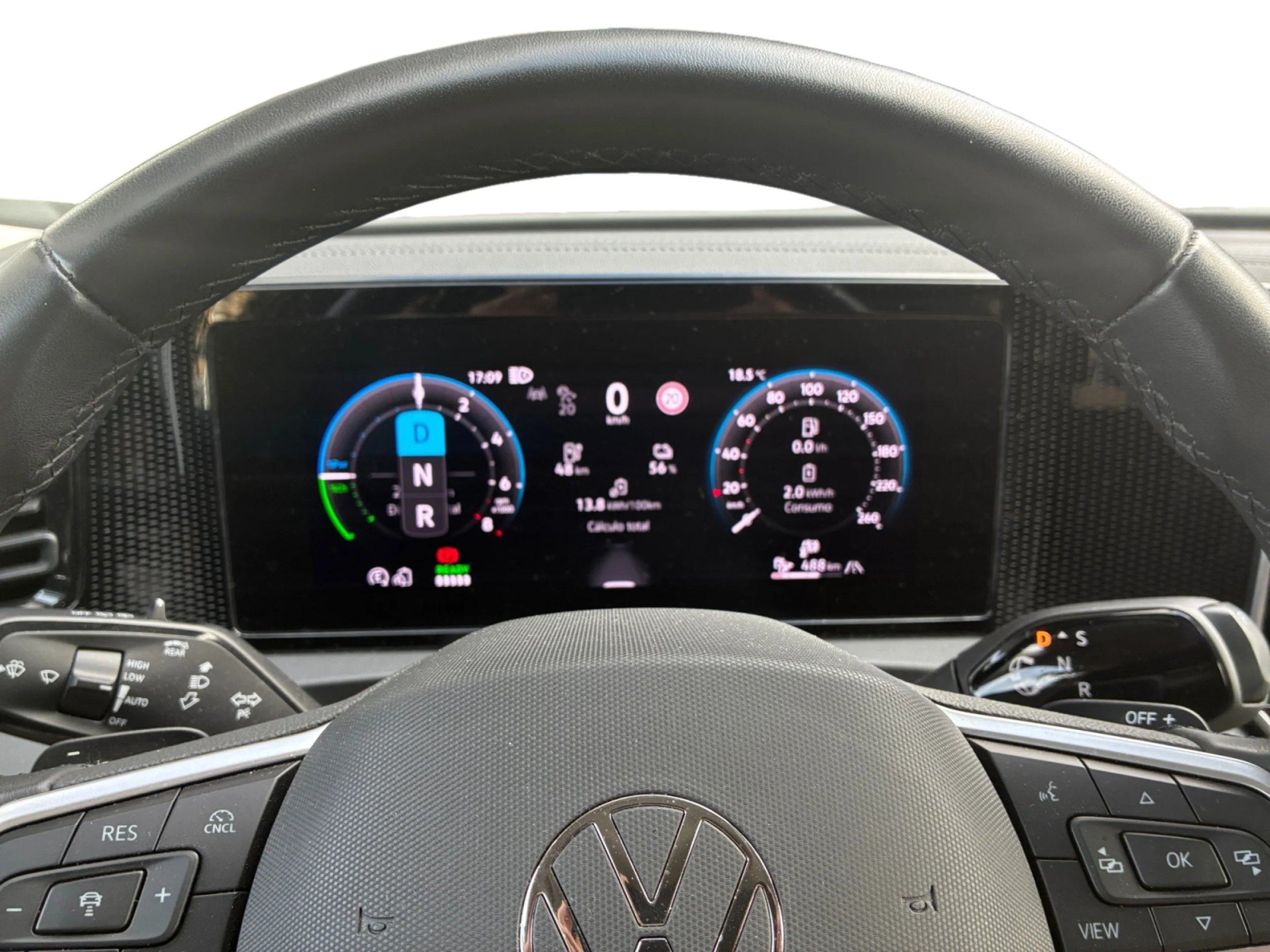 VOLKSWAGEN TIGUAN ··MÁS·· 1.5 TSI EHYBRID 150KW (204CV) DSG - Foto 9