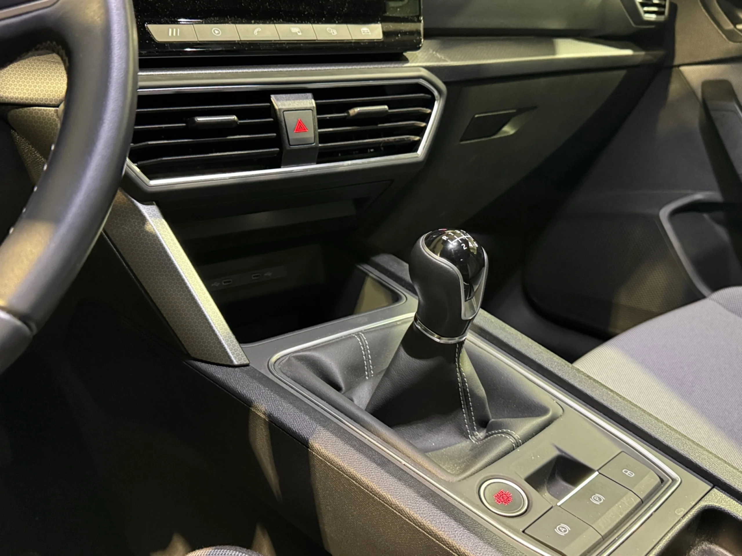 SEAT LEON 1.0 TSI 81KW S&S STYLE XS - Foto 10